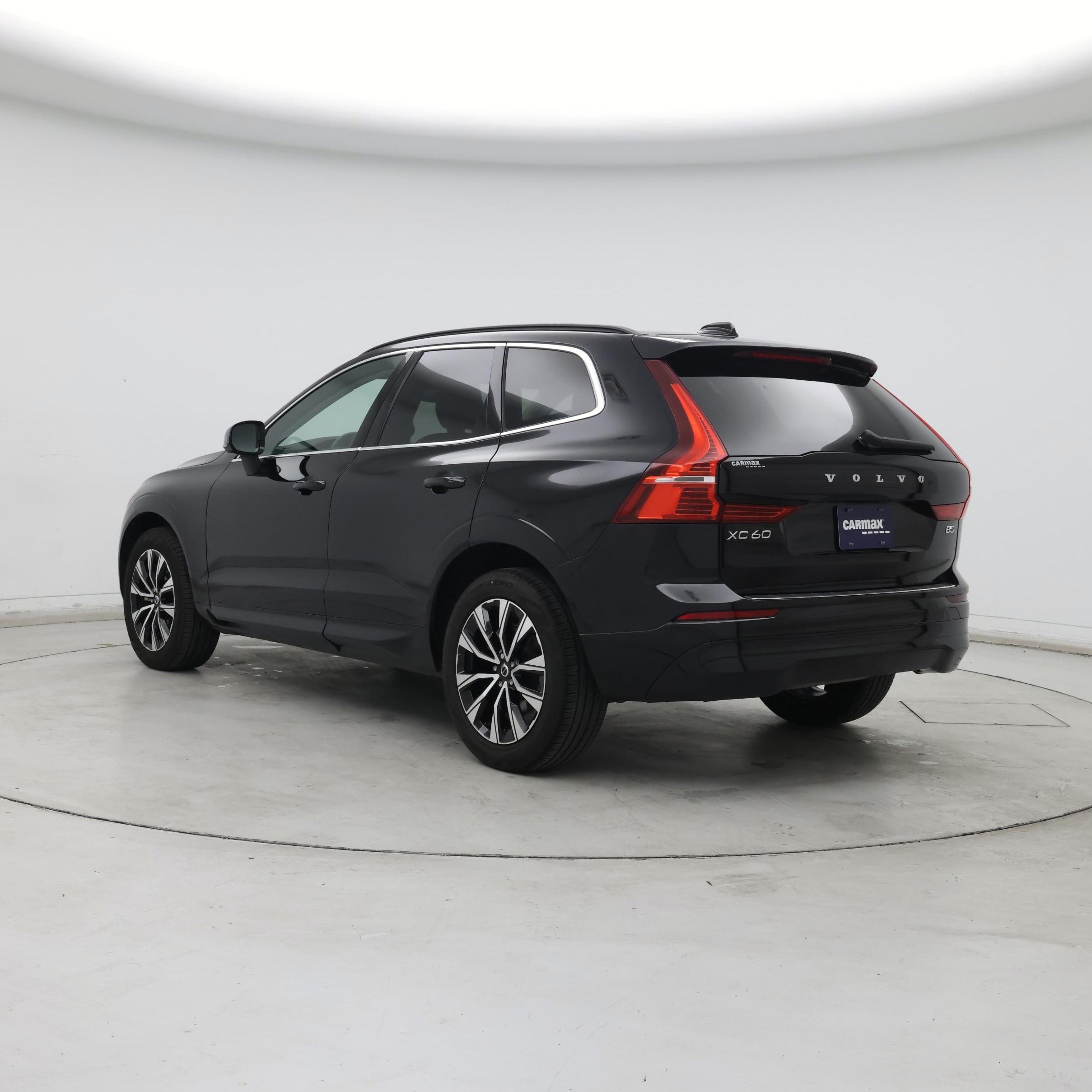 Thumbnail: 2023 Volvo XC60 - 2