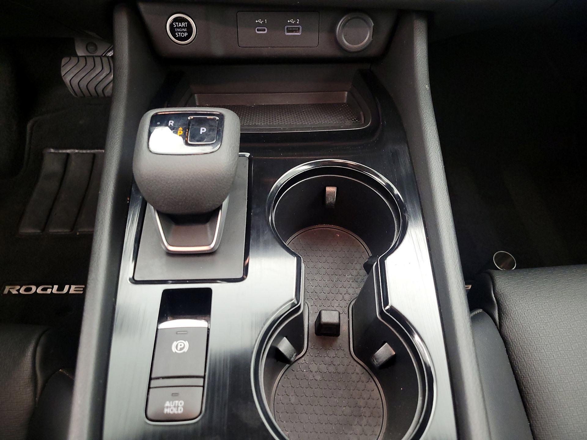Thumbnail: 2022 Nissan Rogue - 17