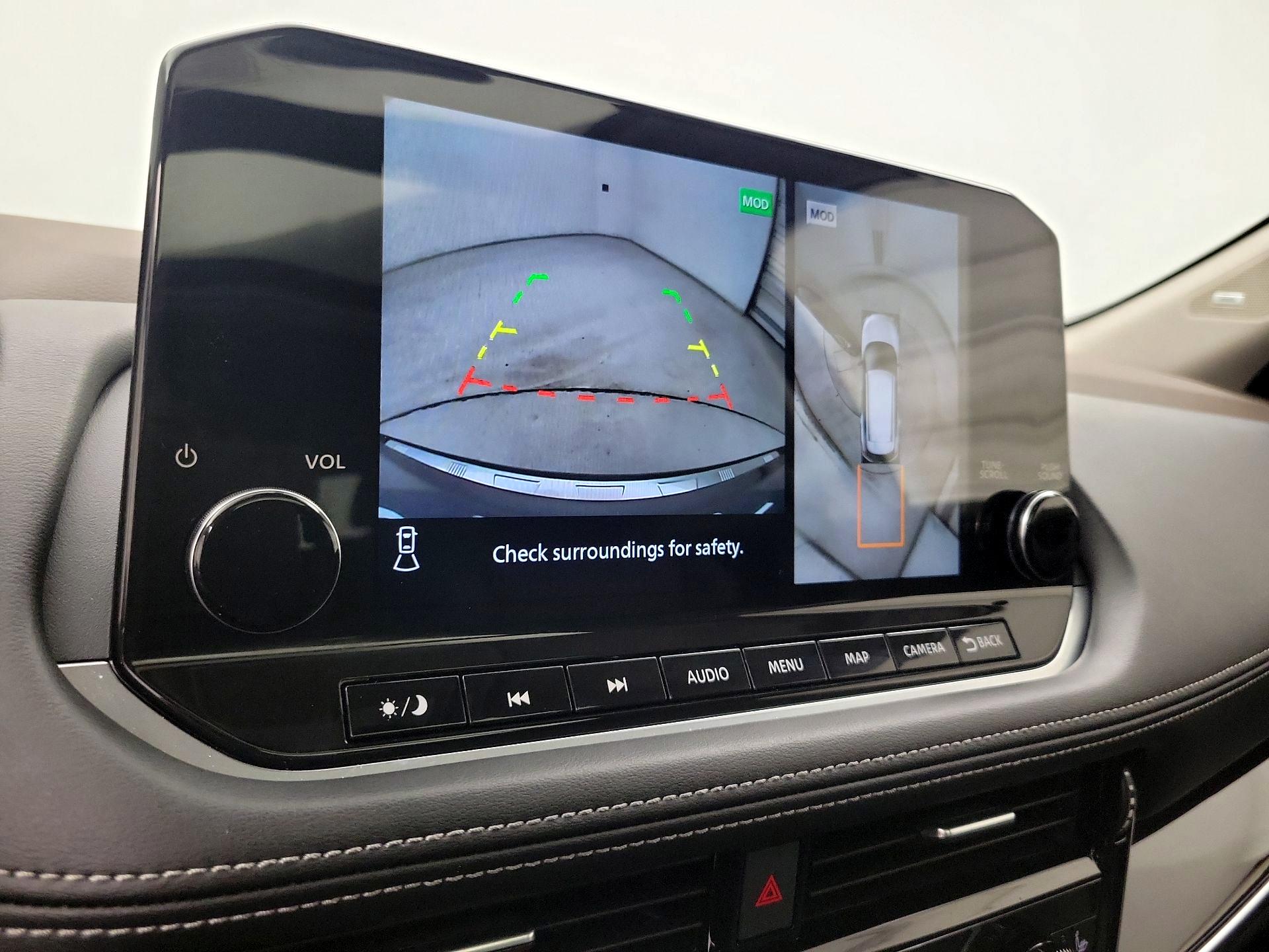 Thumbnail: 2023 Nissan Rogue - 15