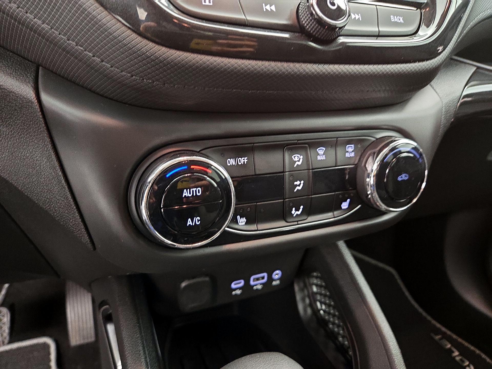 Thumbnail: 2021 Chevrolet TrailBlazer - 16