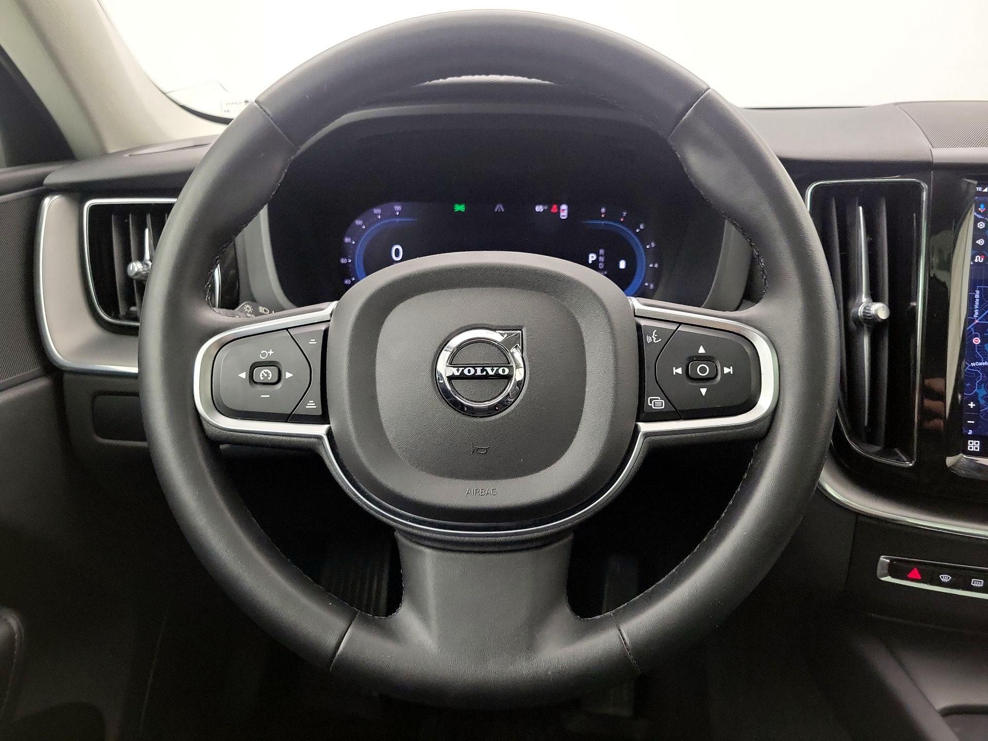 Thumbnail: 2024 Volvo XC60 - 10