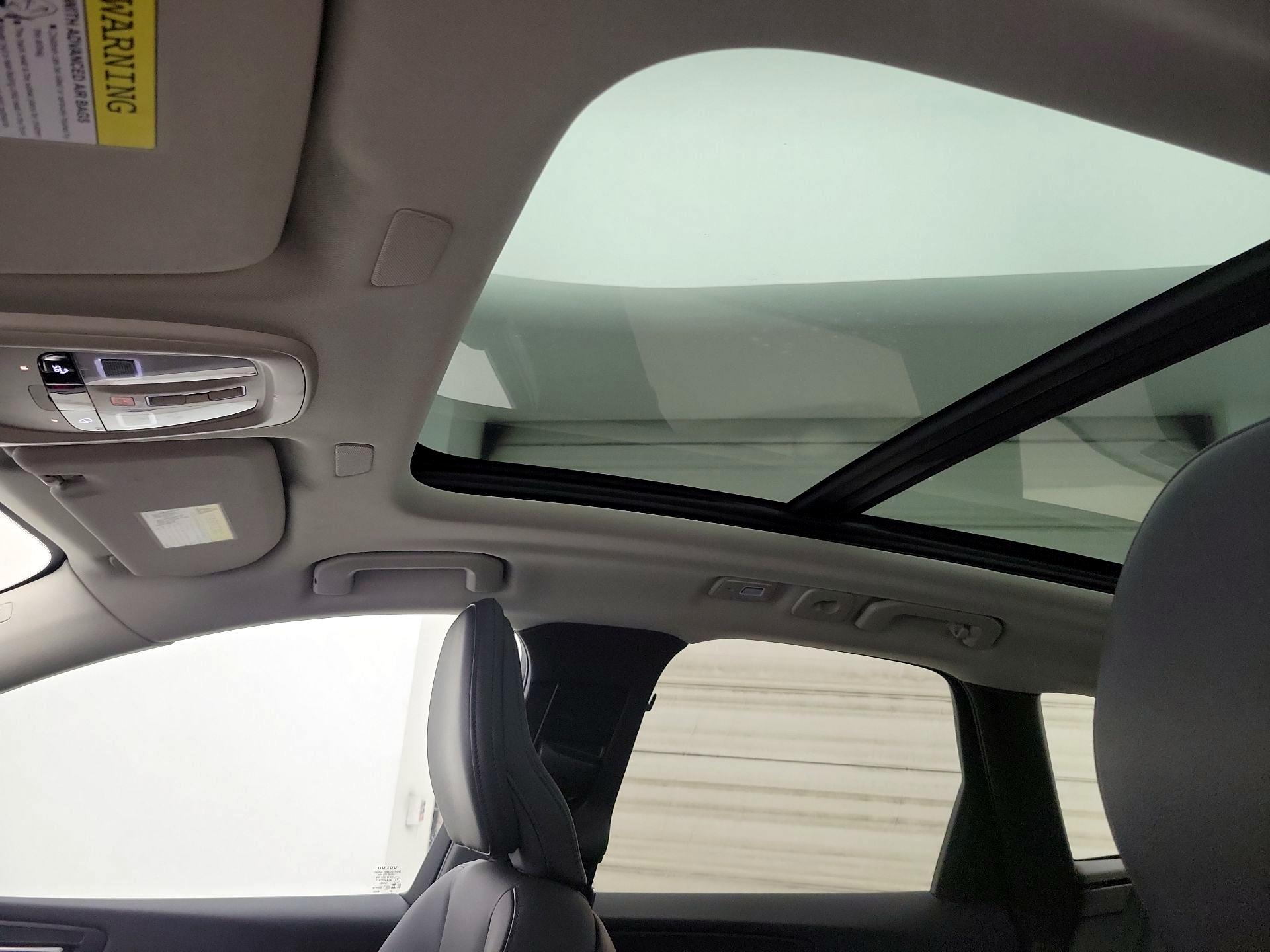 Thumbnail: 2024 Volvo XC60 - 20