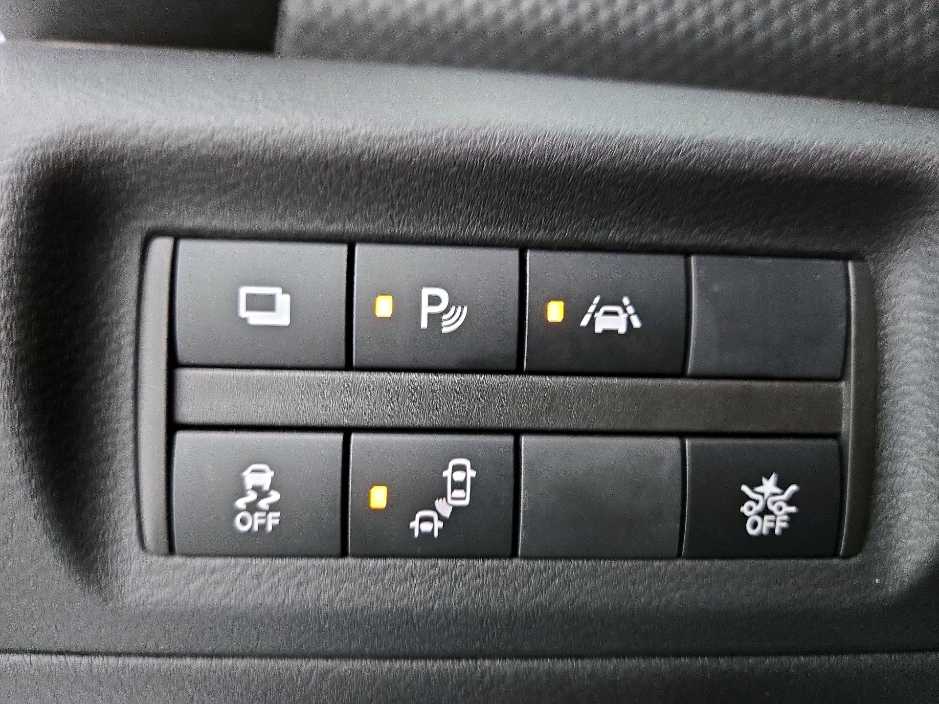 Thumbnail: 2022 Nissan Kicks - 13