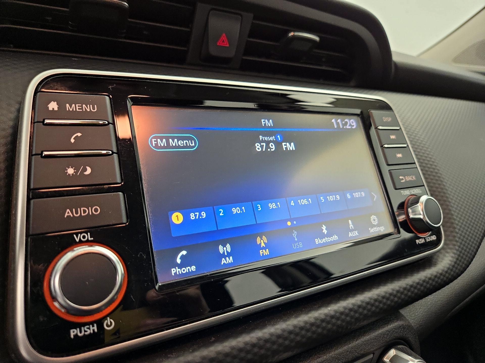 Thumbnail: 2022 Nissan Kicks - 15