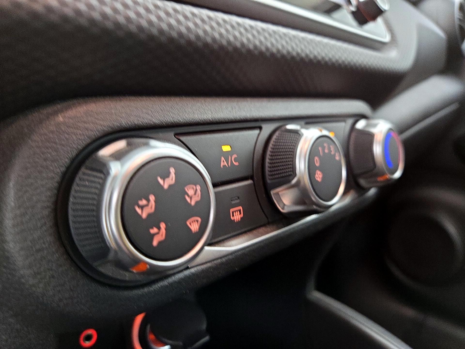 Thumbnail: 2022 Nissan Kicks - 16