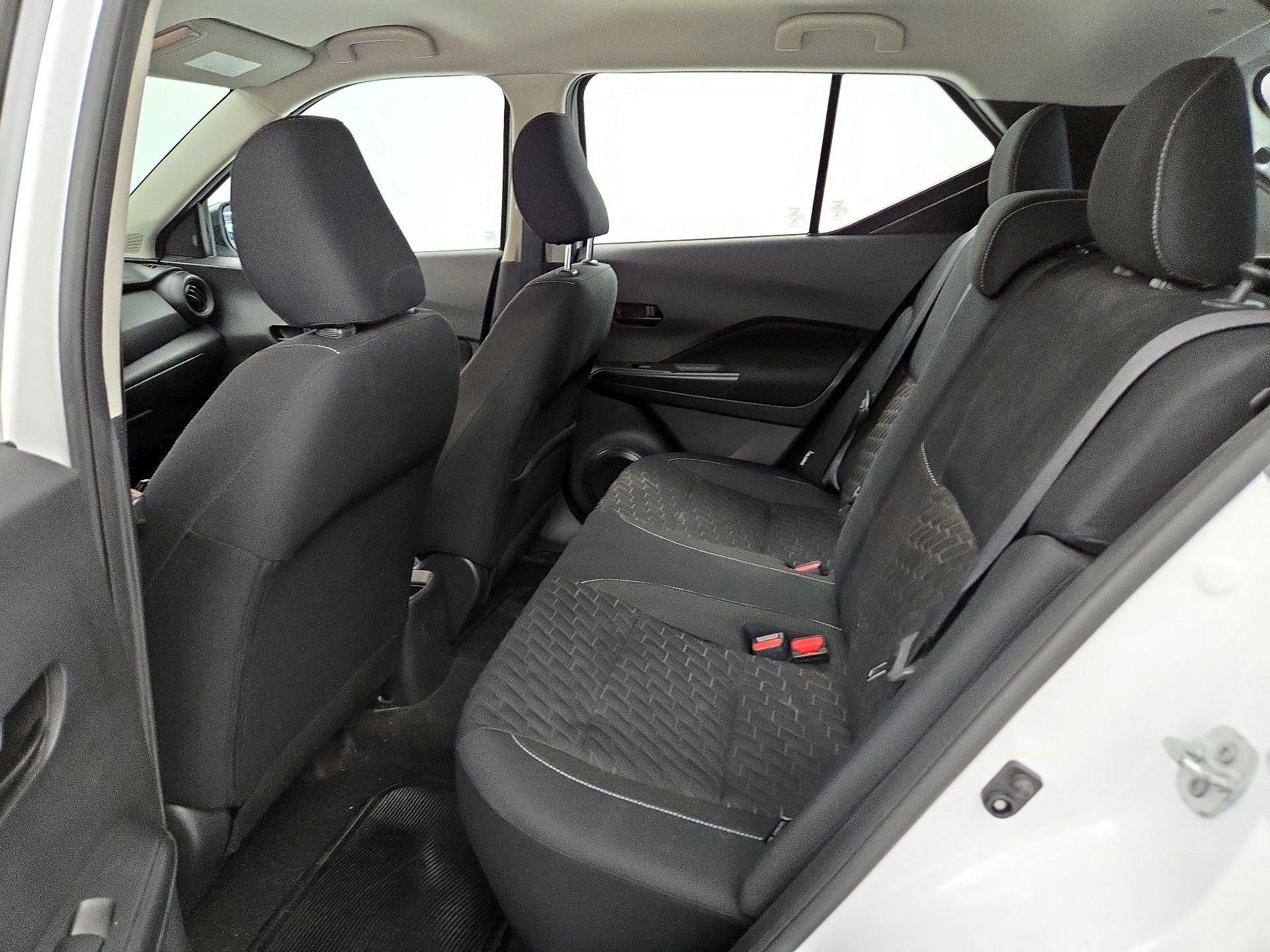 Thumbnail: 2022 Nissan Kicks - 19