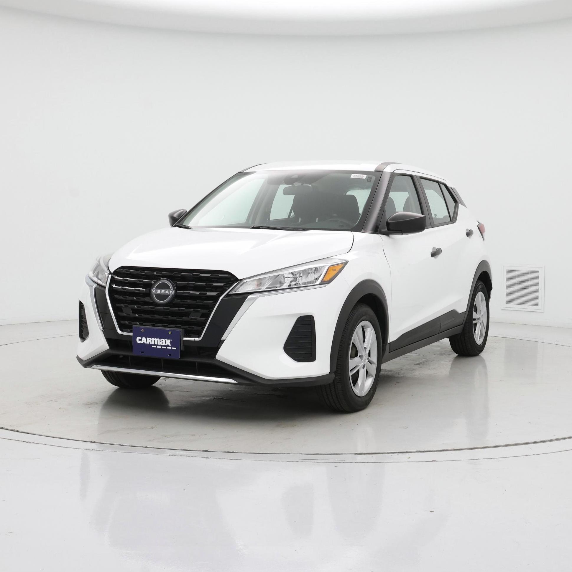 Thumbnail: 2022 Nissan Kicks - 4