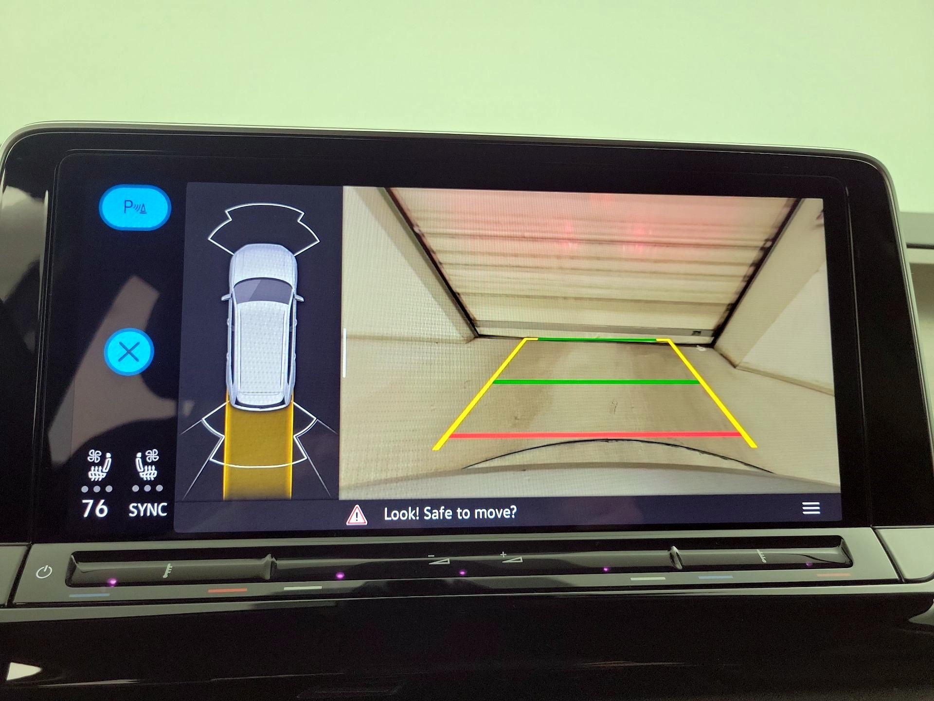 Thumbnail: 2024 Volkswagen Atlas - 14