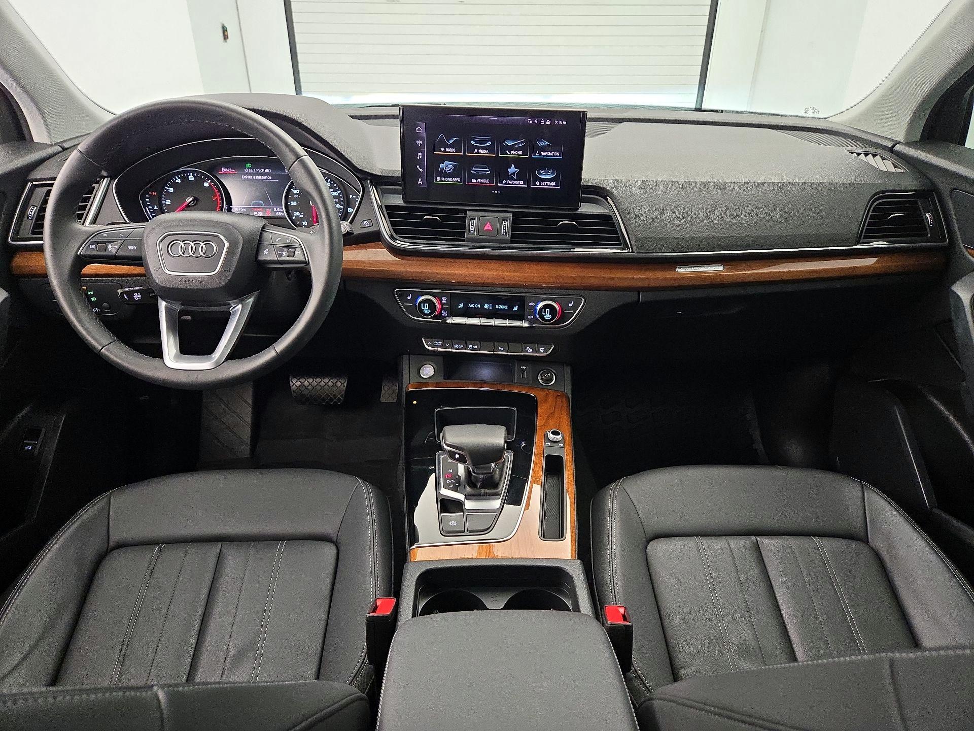 Thumbnail: 2023 Audi Q5 - 9