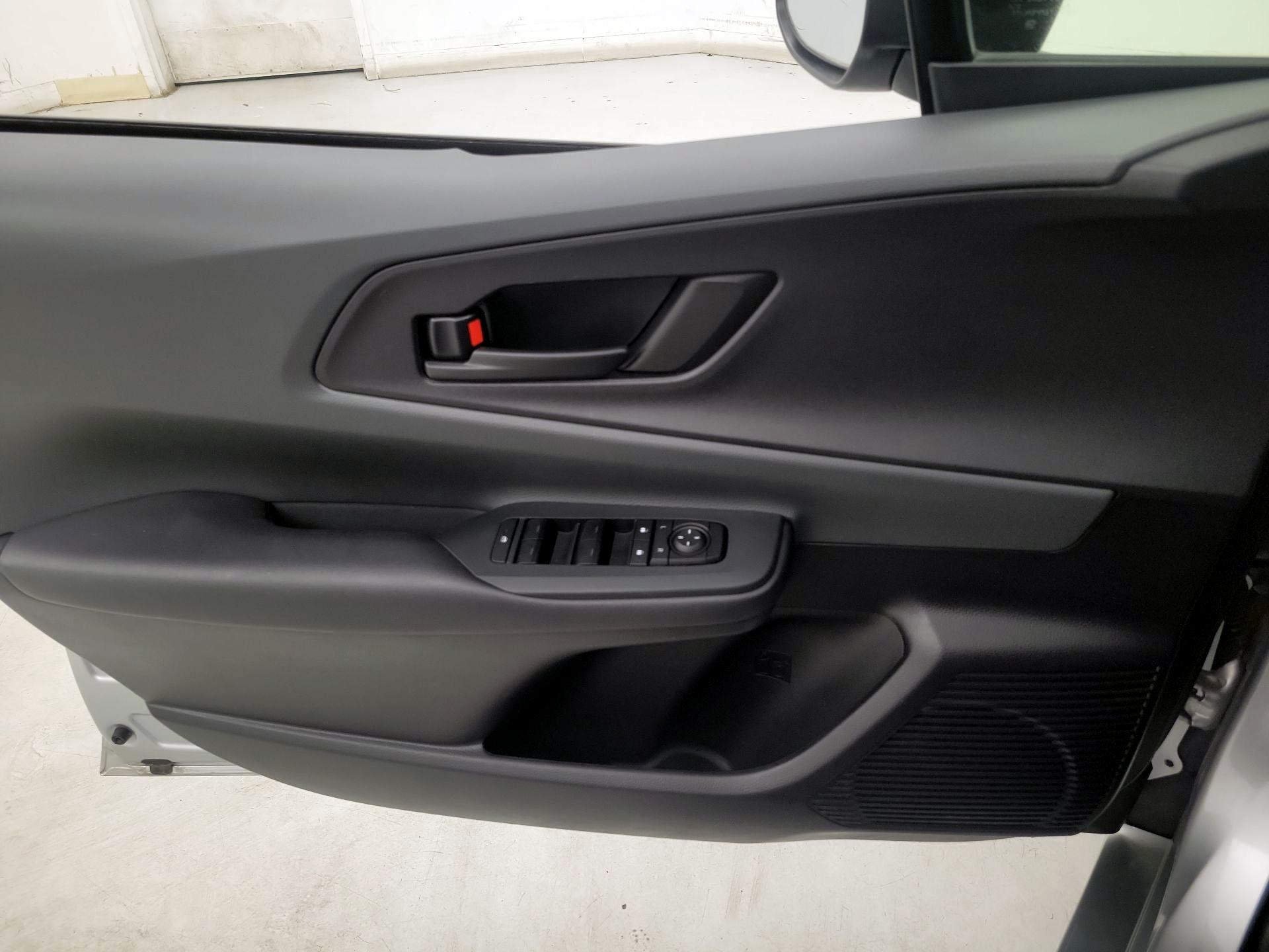 Thumbnail: 2023 Toyota Prius - 12