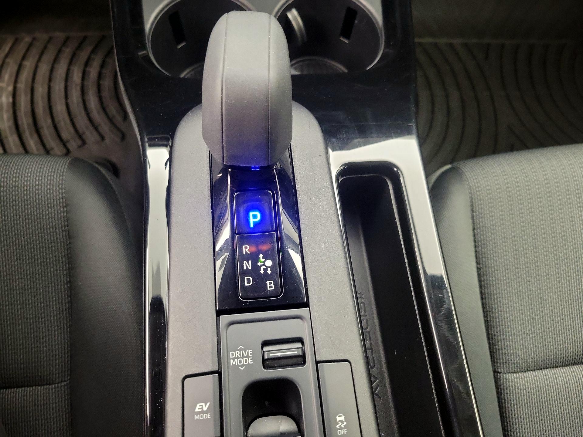 Thumbnail: 2023 Toyota Prius - 17