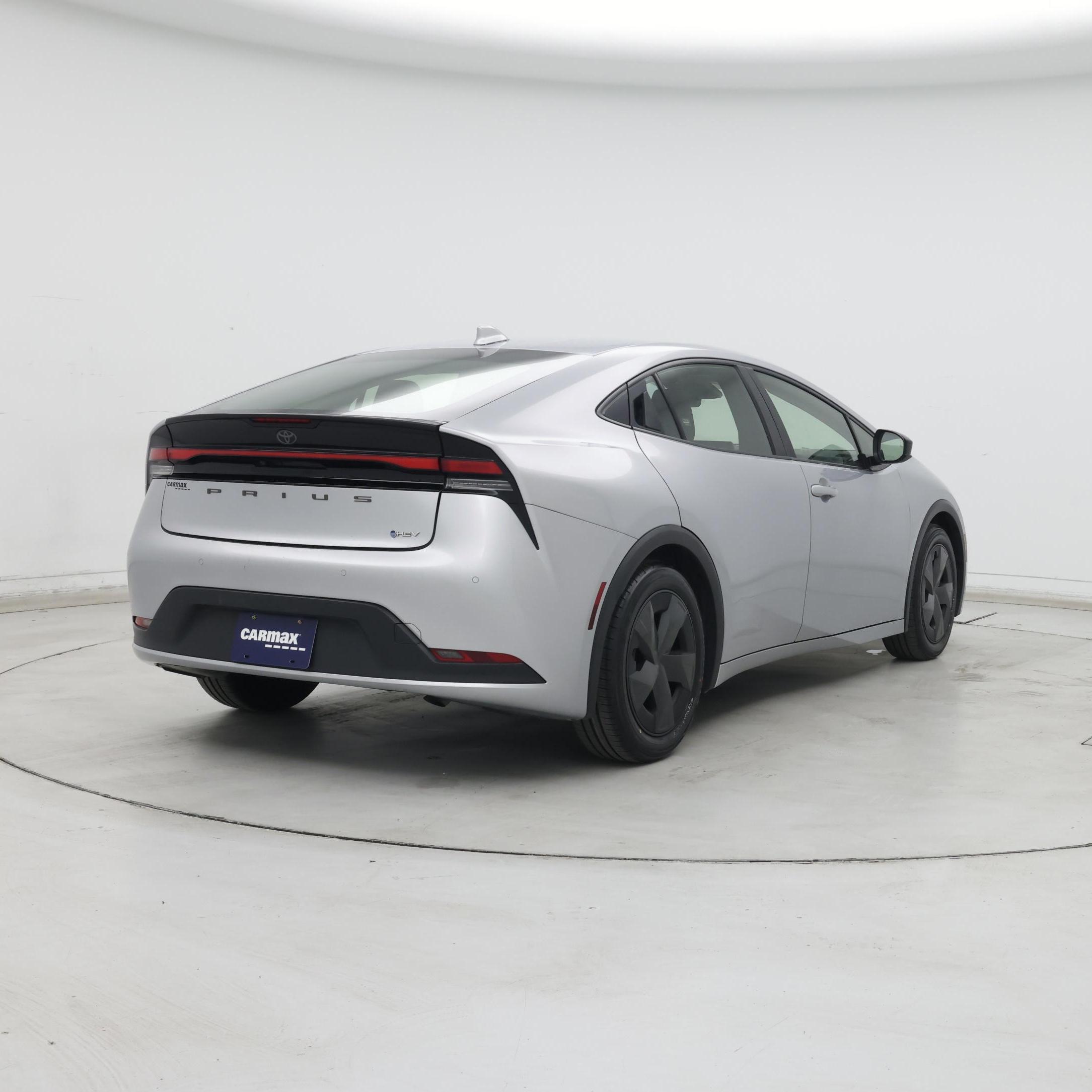 Thumbnail: 2023 Toyota Prius - 8