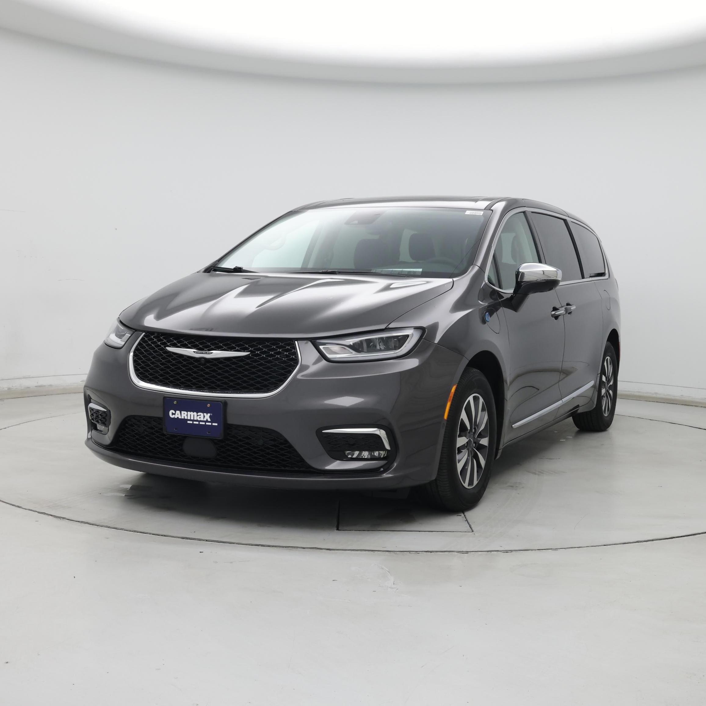 Thumbnail: 2023 Chrysler Pacifica - 4