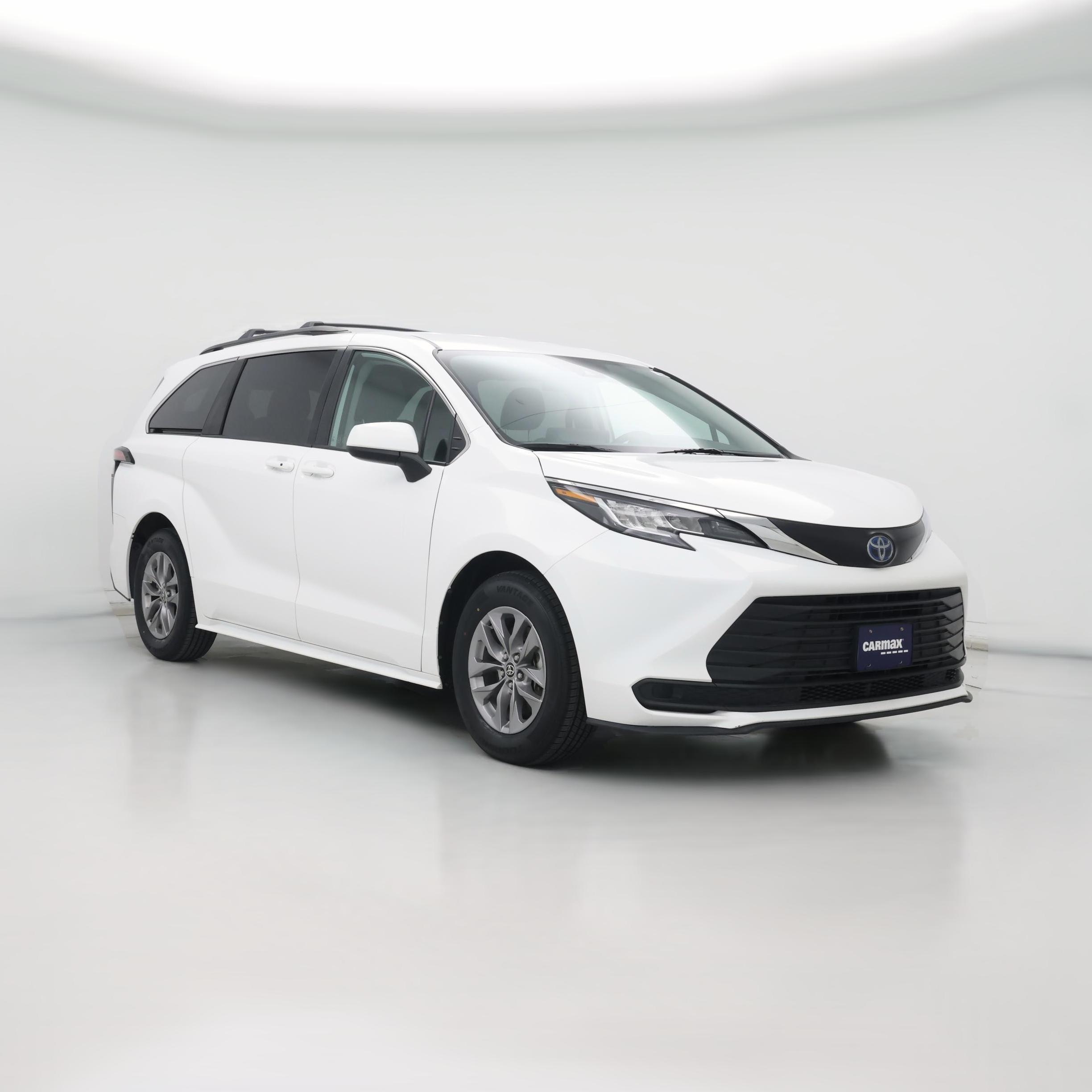 Thumbnail: 2022 Toyota Sienna - 1