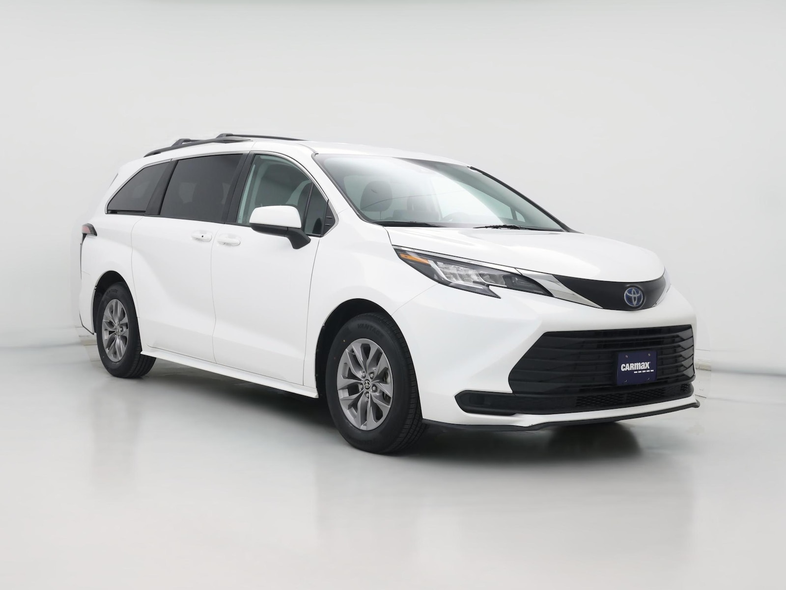 2022 Toyota Sienna LE