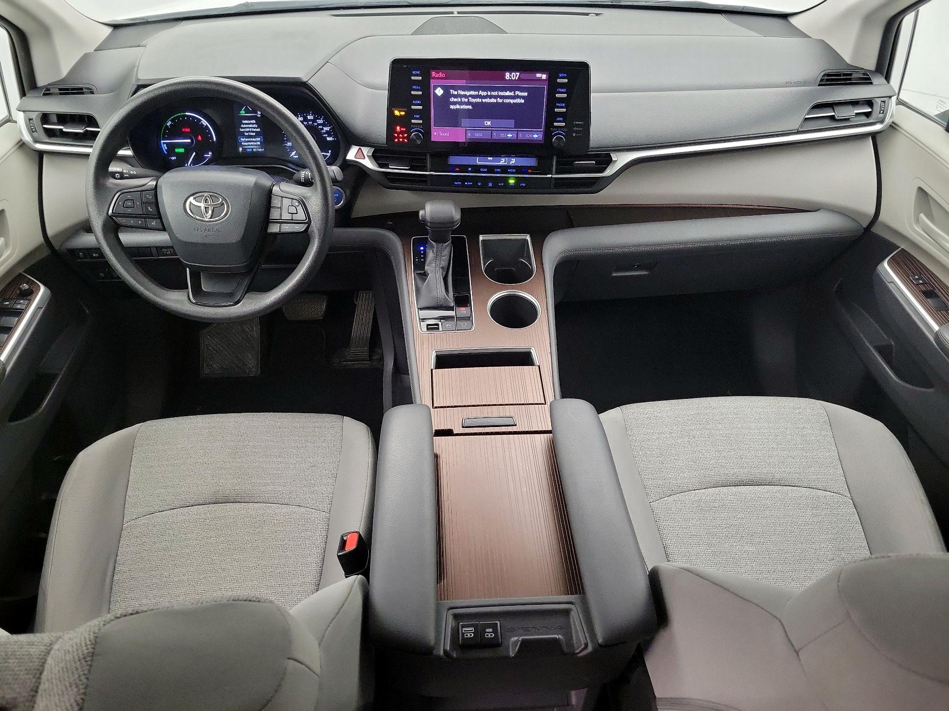 Thumbnail: 2022 Toyota Sienna - 9