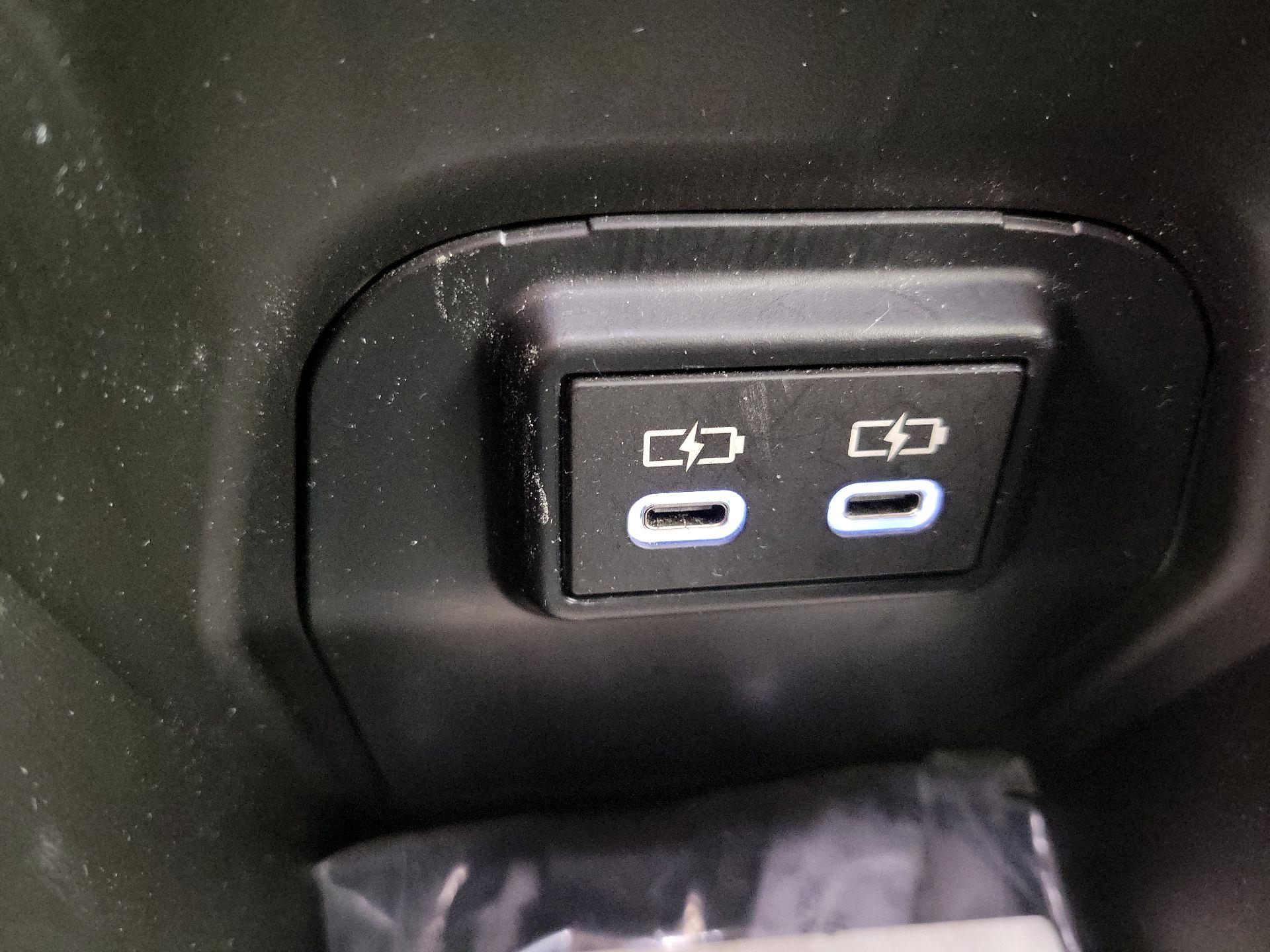 Thumbnail: 2023 Toyota RAV4 - 18