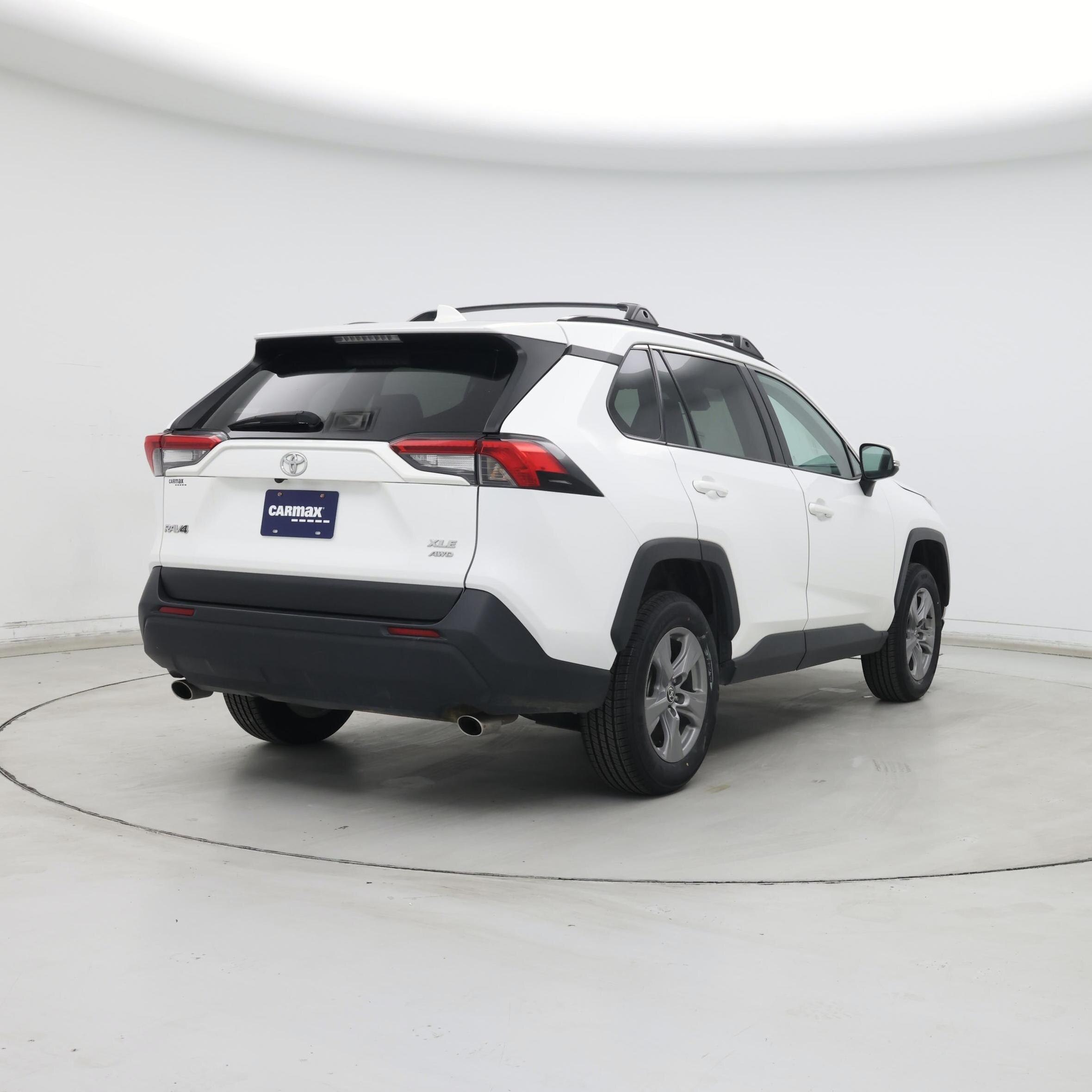 Thumbnail: 2023 Toyota RAV4 - 8