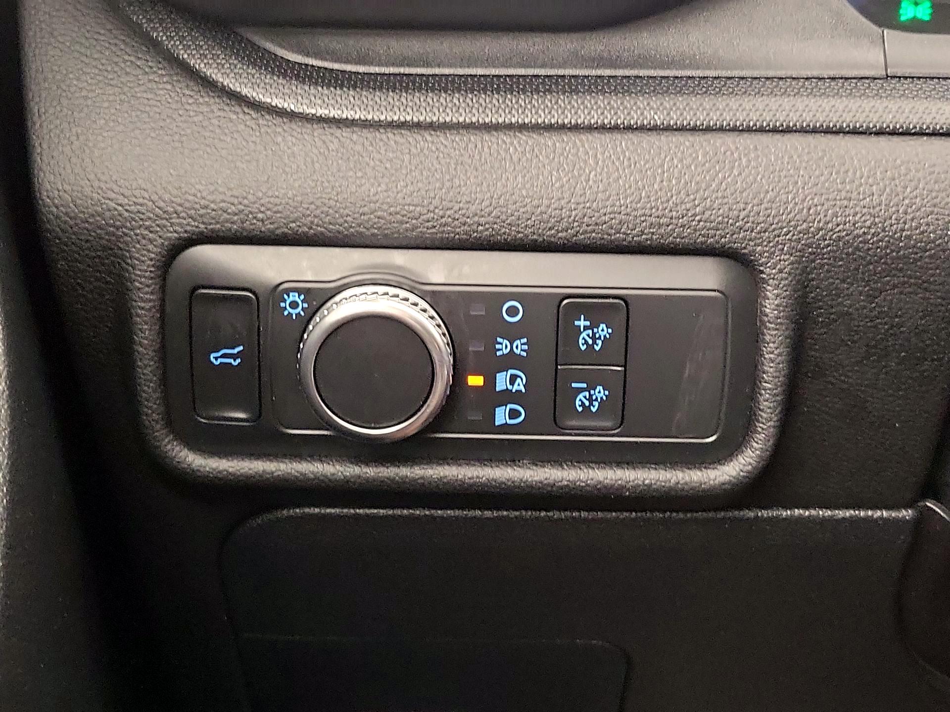 Thumbnail: 2022 Ford Explorer - 13