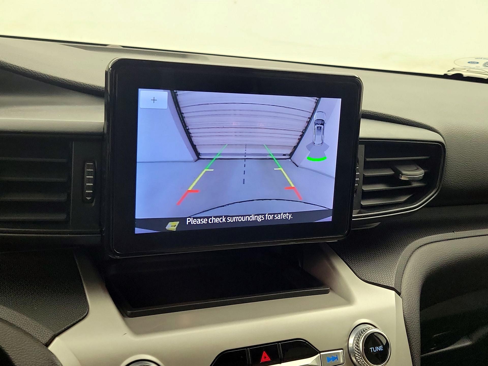 Thumbnail: 2022 Ford Explorer - 14