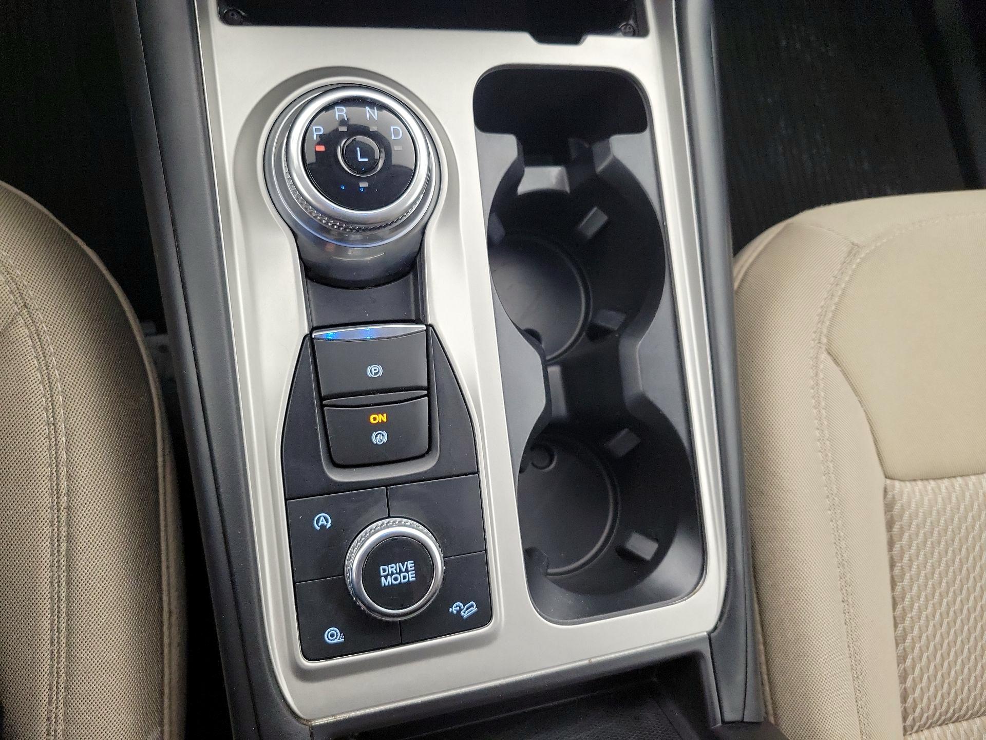 Thumbnail: 2022 Ford Explorer - 17