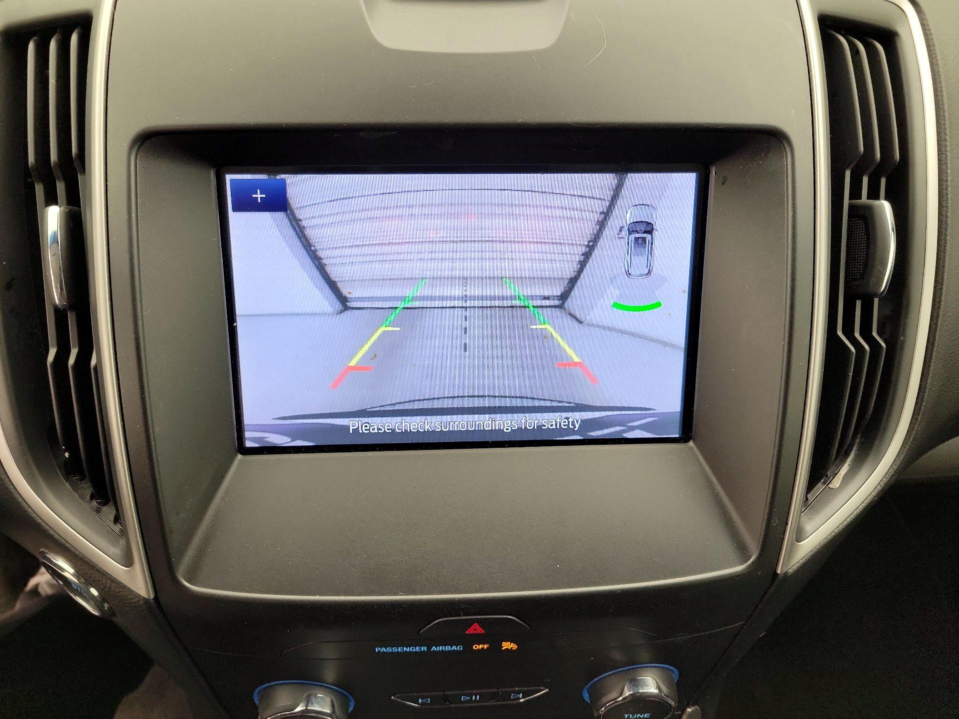 Thumbnail: 2020 Ford Edge - 14