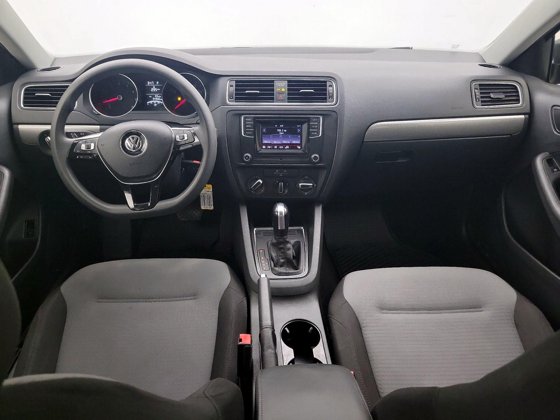 Thumbnail: 2018 Volkswagen Jetta - 9