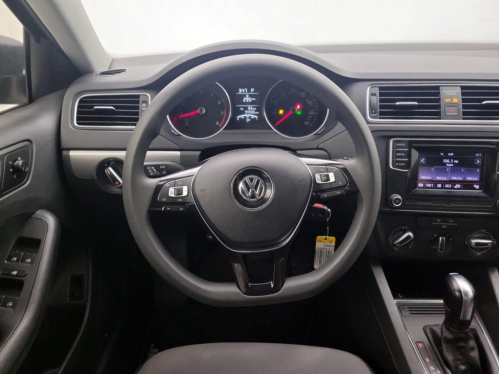 Thumbnail: 2018 Volkswagen Jetta - 10
