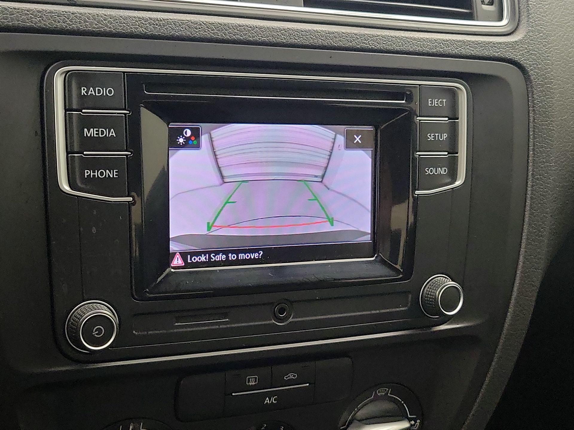 Thumbnail: 2018 Volkswagen Jetta - 14