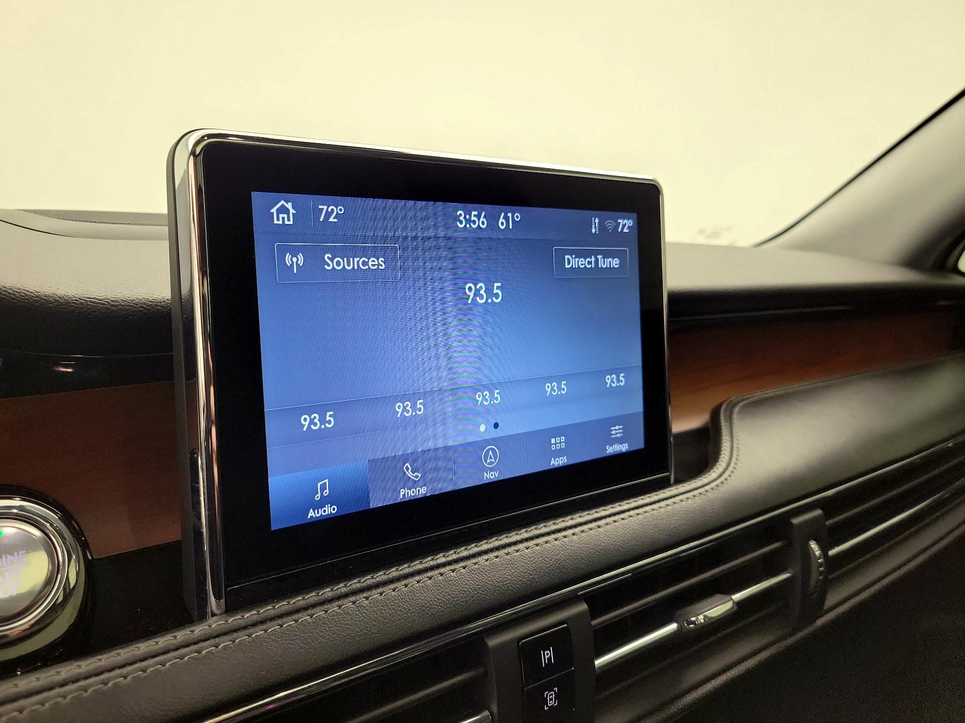 Thumbnail: 2021 Lincoln Corsair - 16