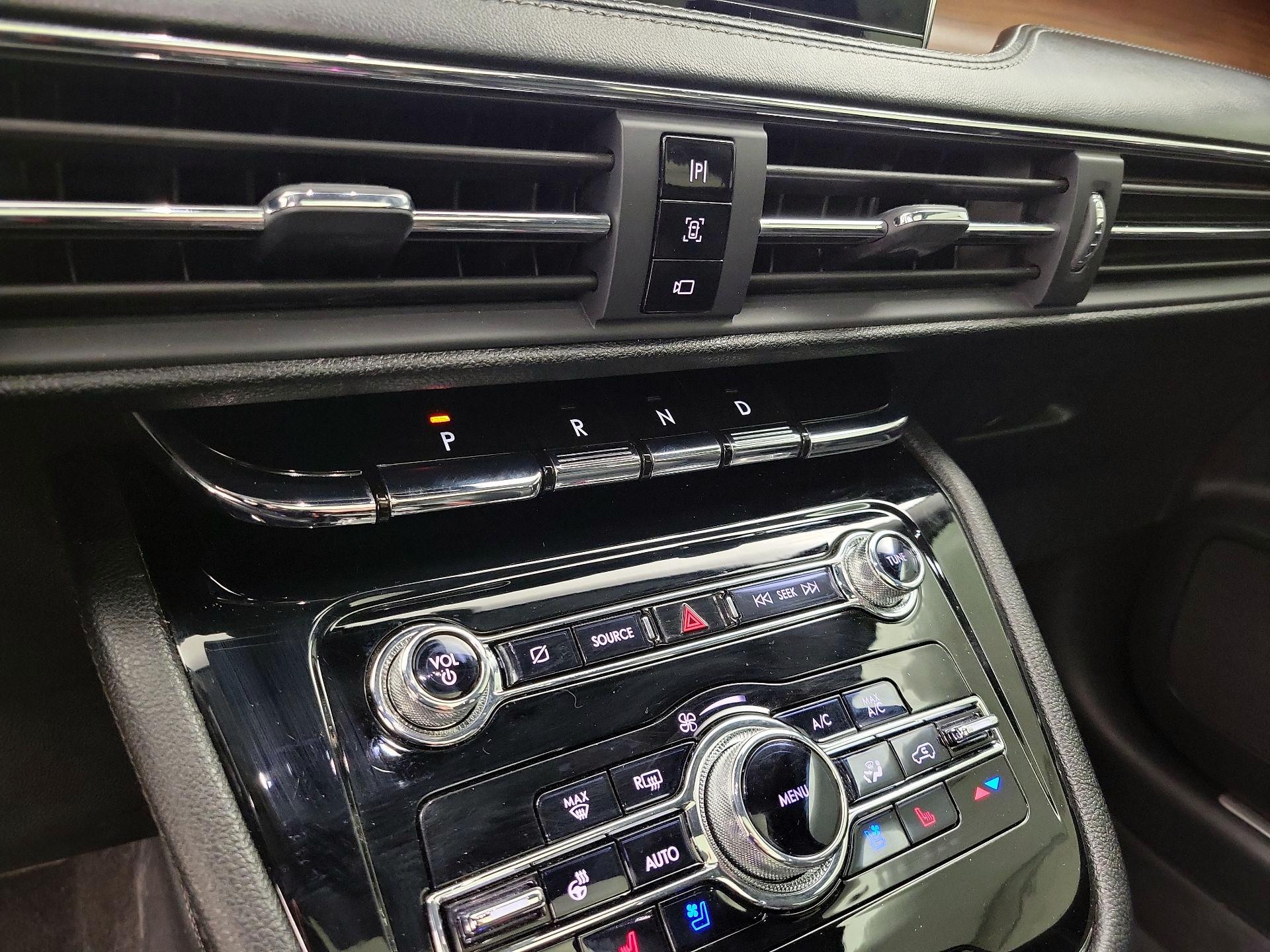 Thumbnail: 2021 Lincoln Corsair - 18