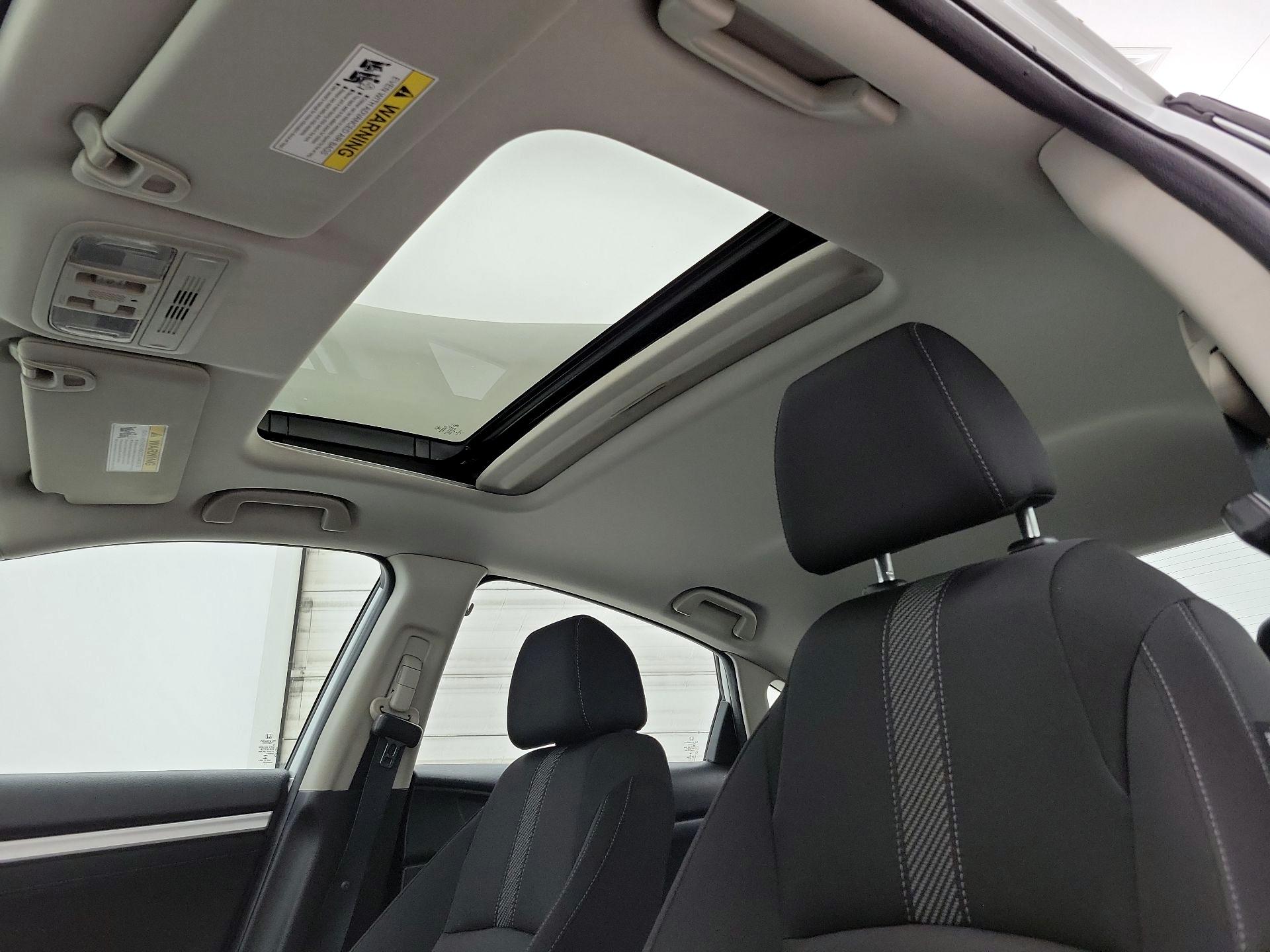 Thumbnail: 2016 Honda Civic - 18