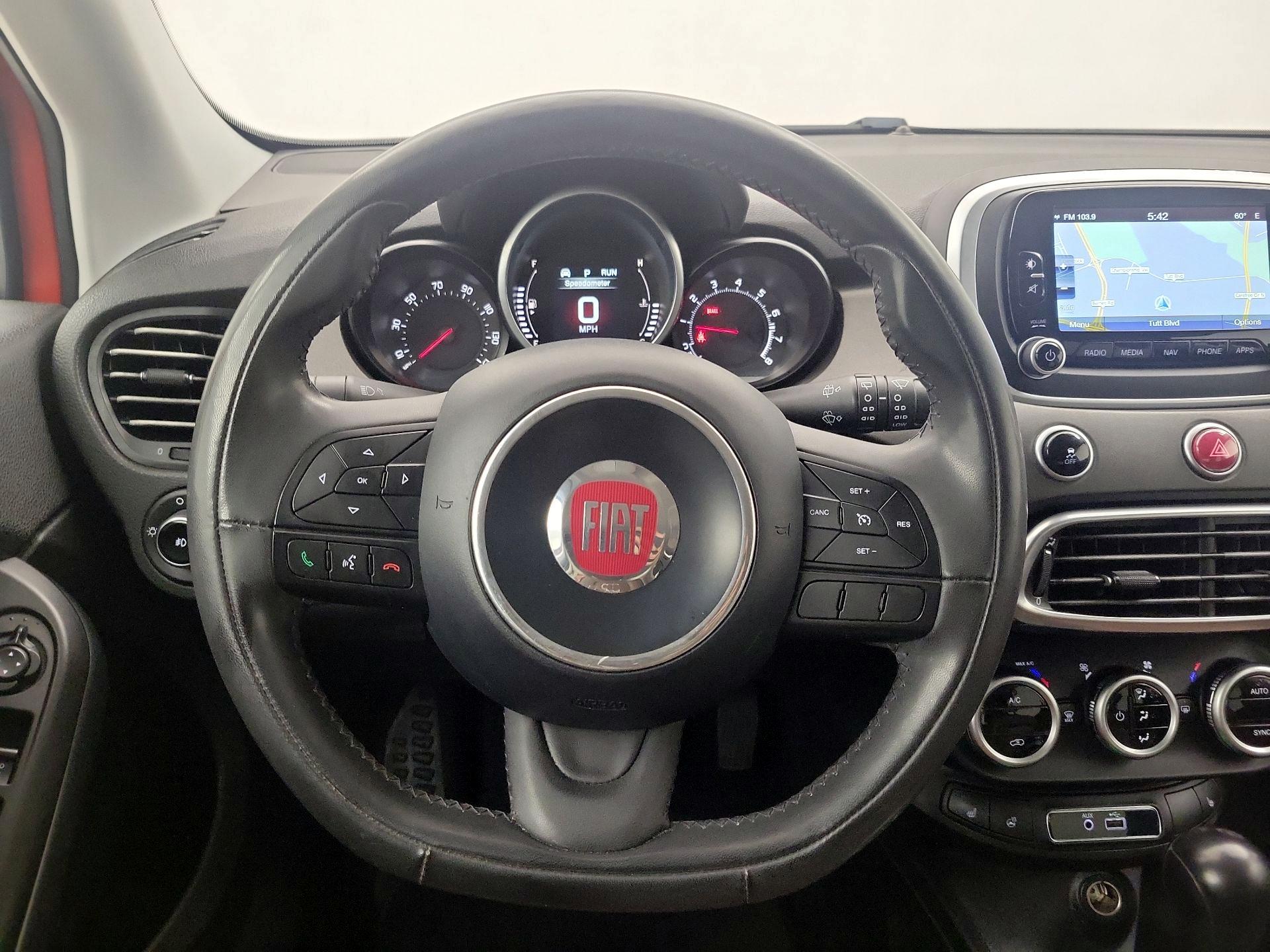 Thumbnail: 2016 Fiat 500X - 10