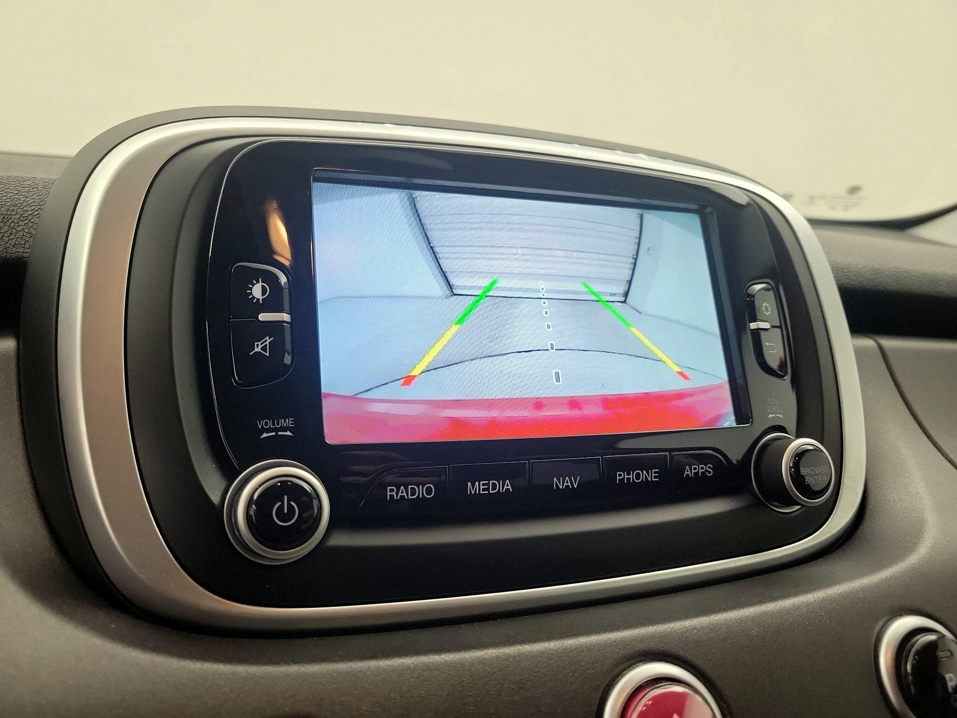 Thumbnail: 2016 Fiat 500X - 15