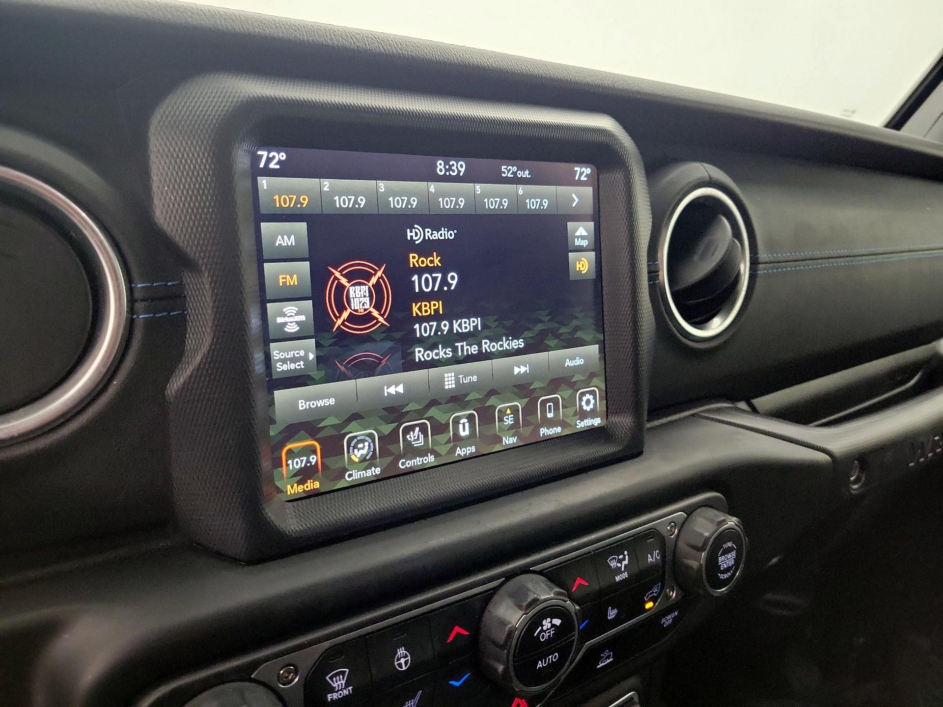 Thumbnail: 2022 Jeep Wrangler - 16