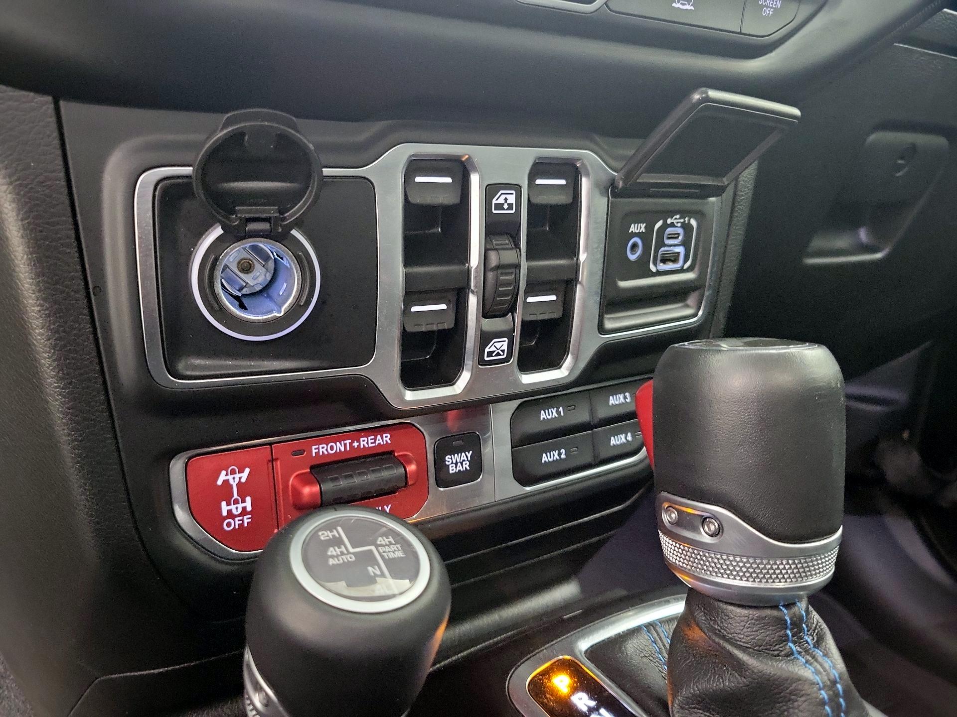 Thumbnail: 2022 Jeep Wrangler - 19