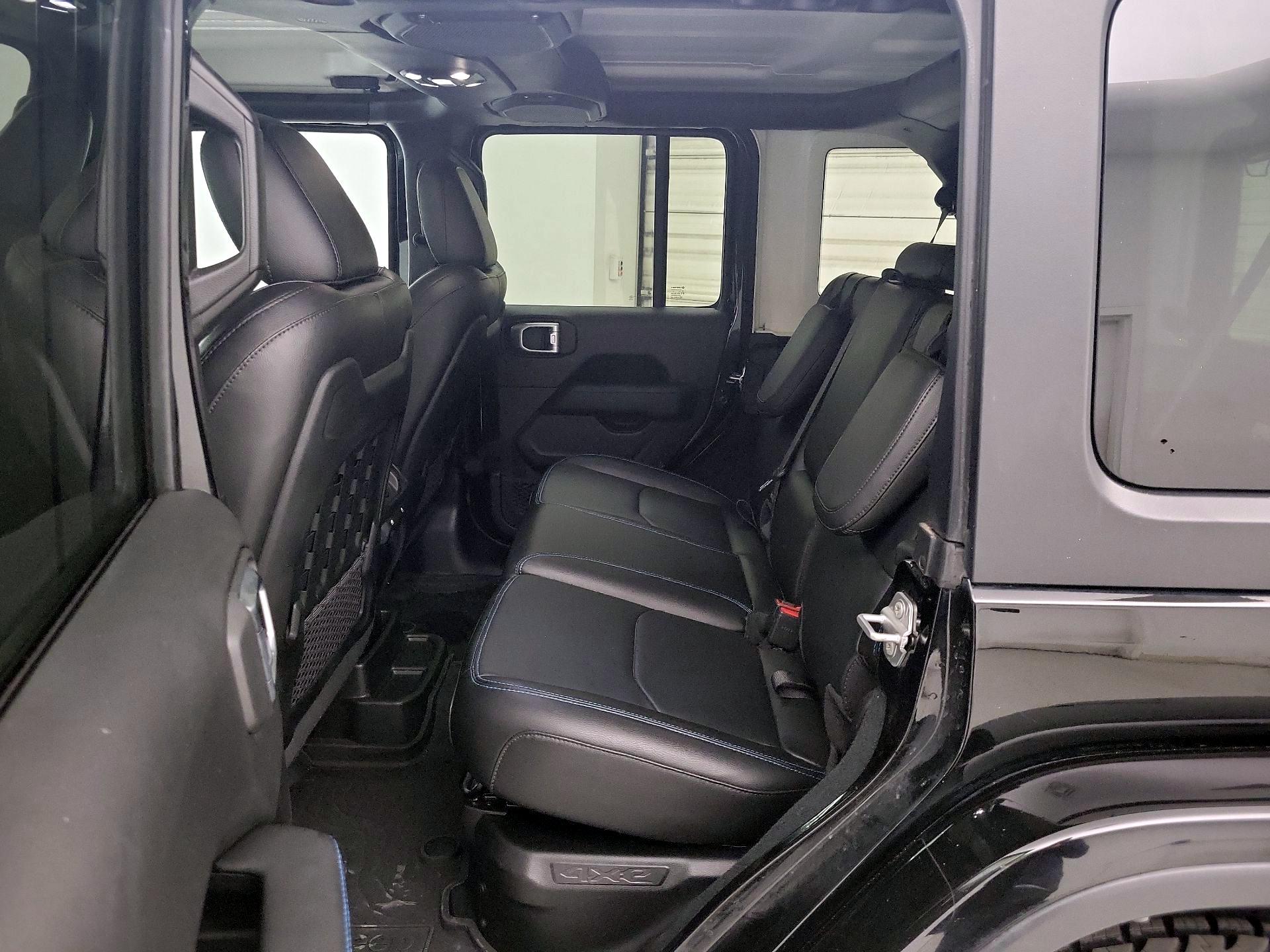 Thumbnail: 2022 Jeep Wrangler - 20