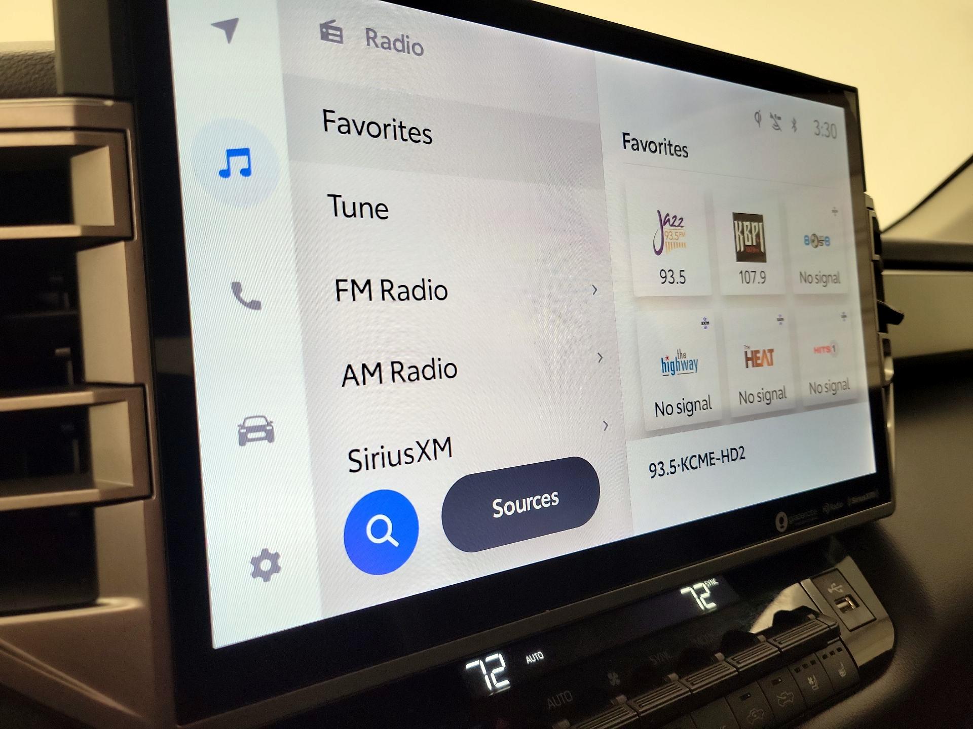 Thumbnail: 2023 Toyota Tundra - 16