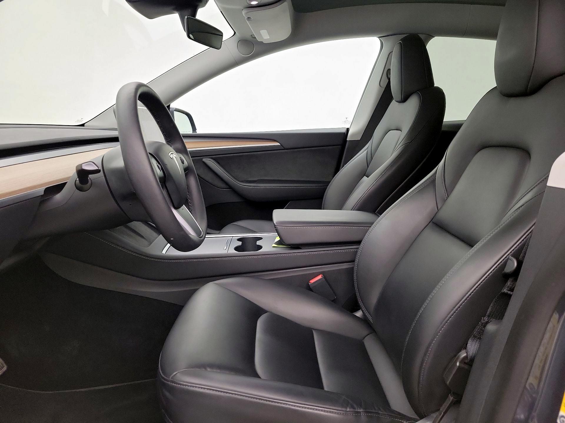 Thumbnail: 2023 Tesla Model Y - 11