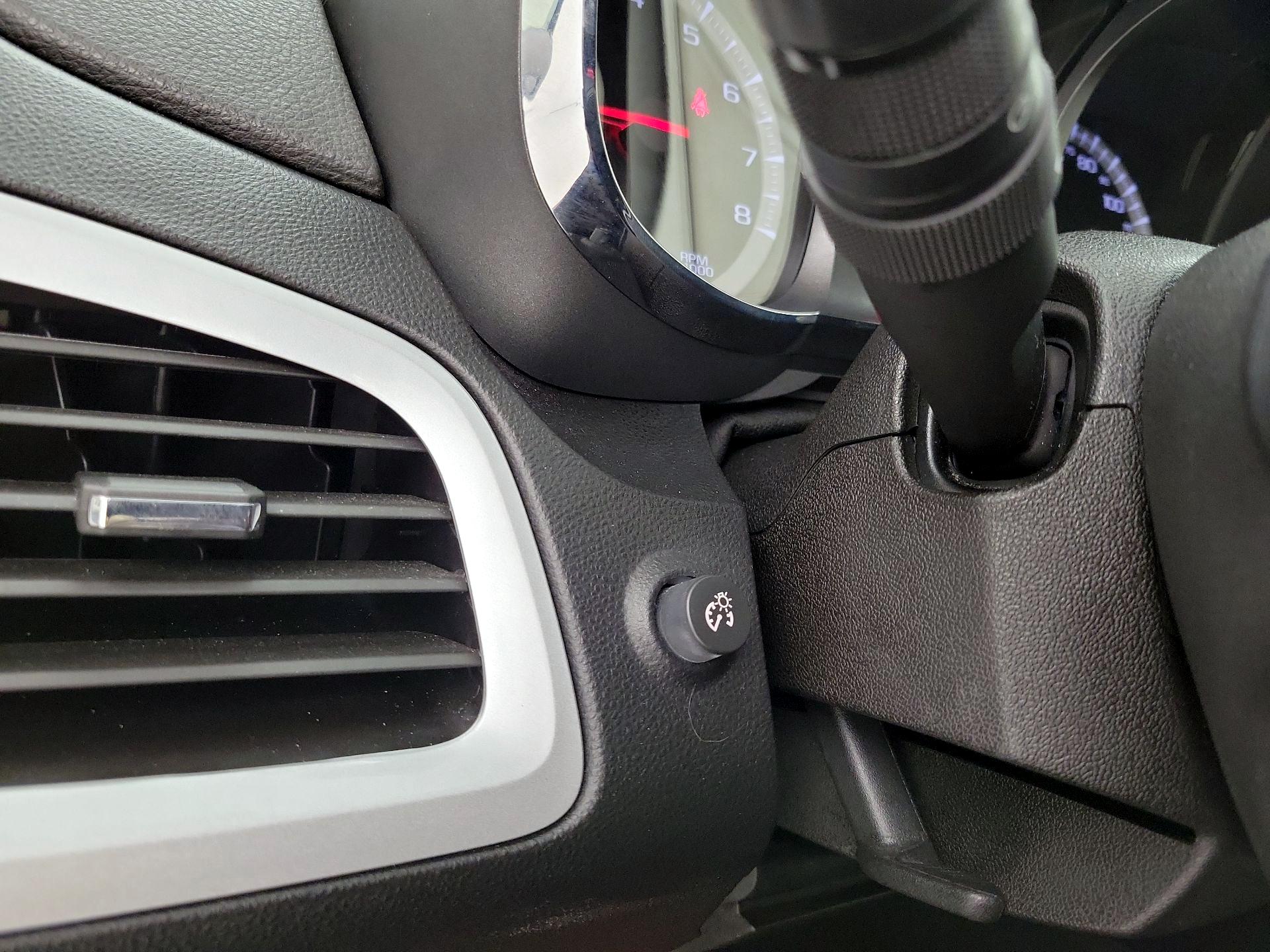 Thumbnail: 2015 GMC Terrain - 13