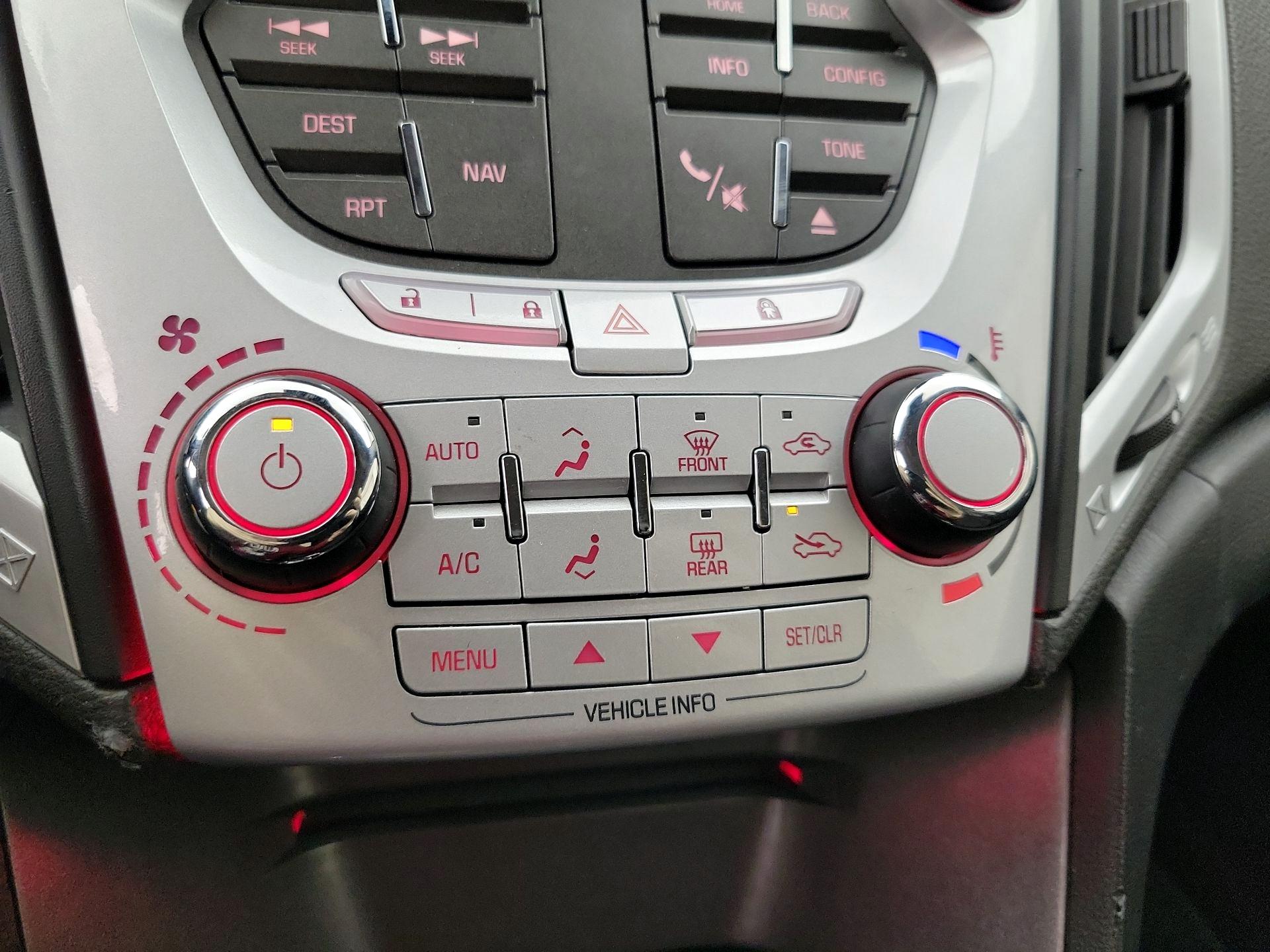 Thumbnail: 2015 GMC Terrain - 17