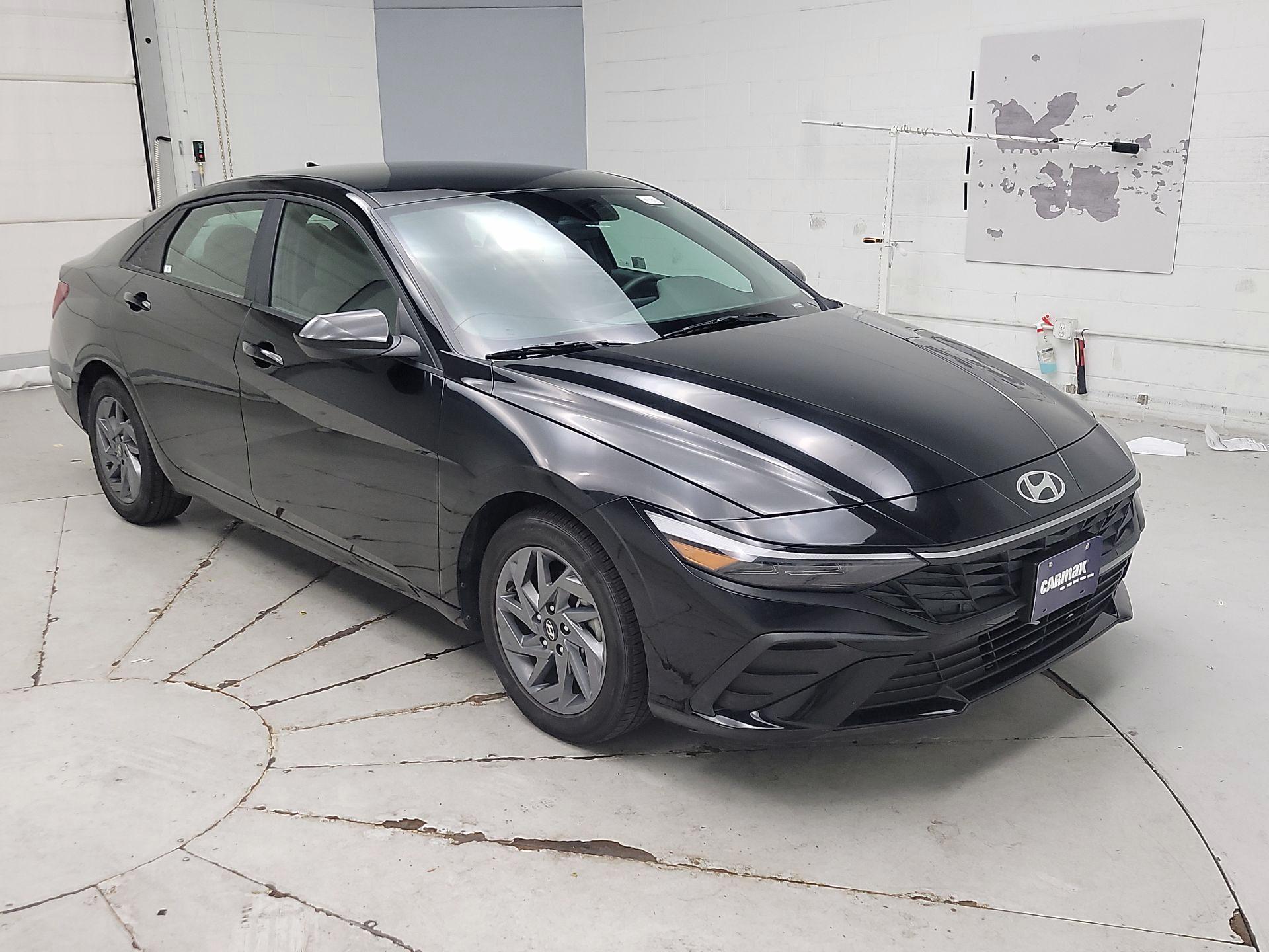 Thumbnail: 2024 Hyundai Elantra - 1