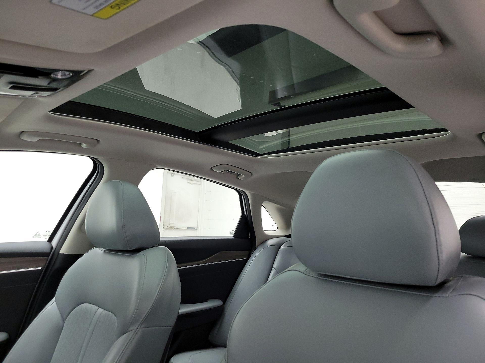 Thumbnail: 2022 Kia K5 - 18