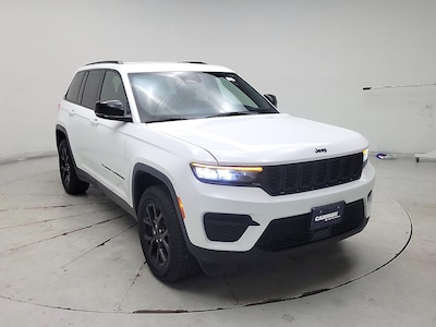 White 2024 Jeep Grand Cherokee Altitude