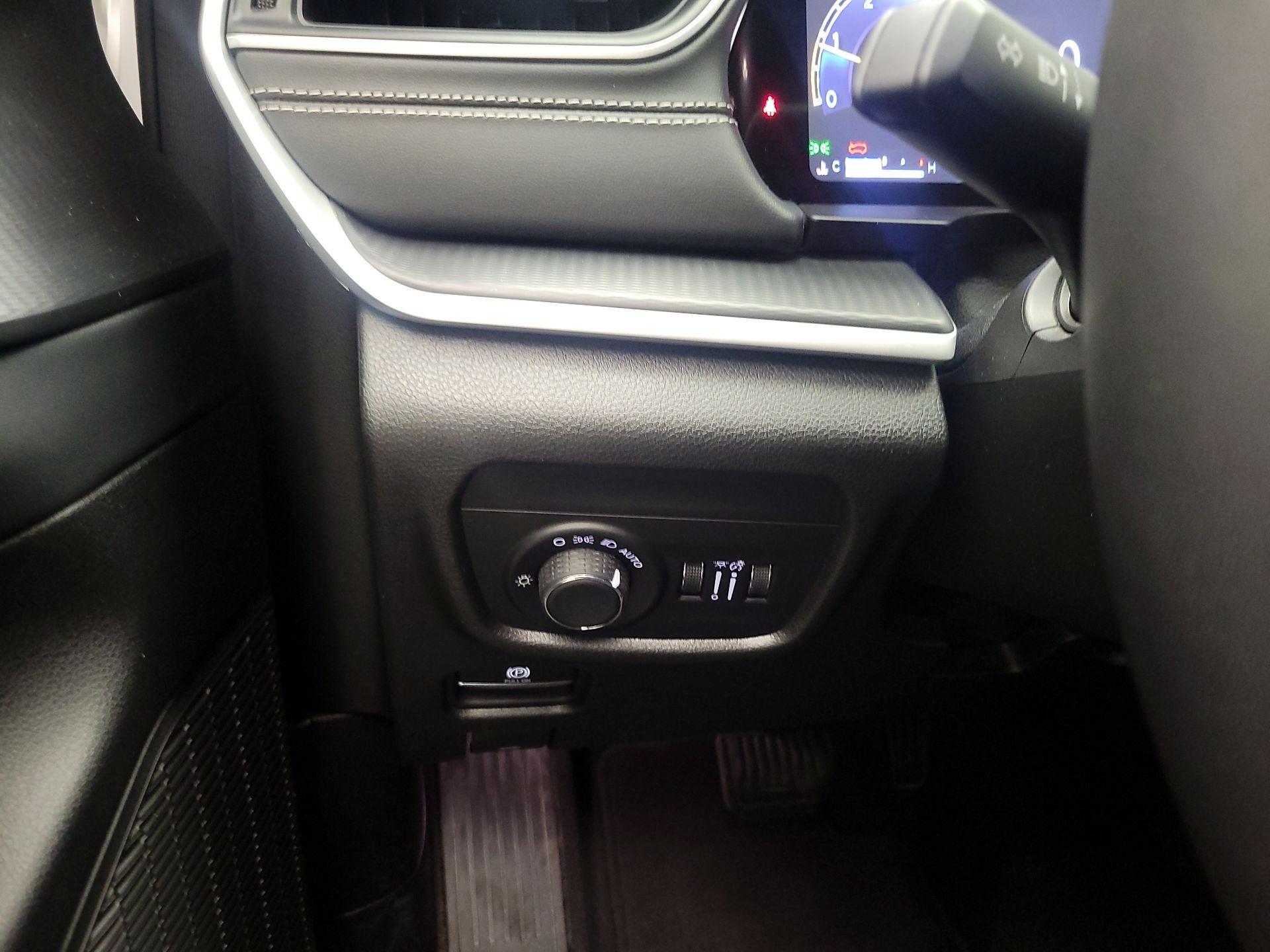 Thumbnail: 2024 Jeep Grand Cherokee - 11