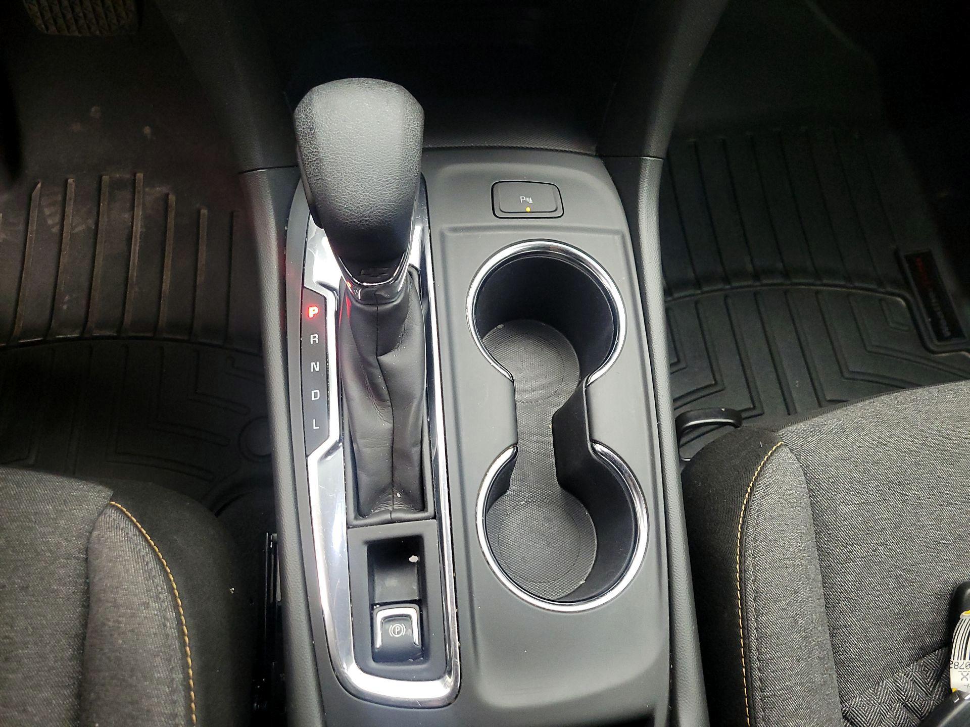 Thumbnail: 2022 Chevrolet Equinox - 16