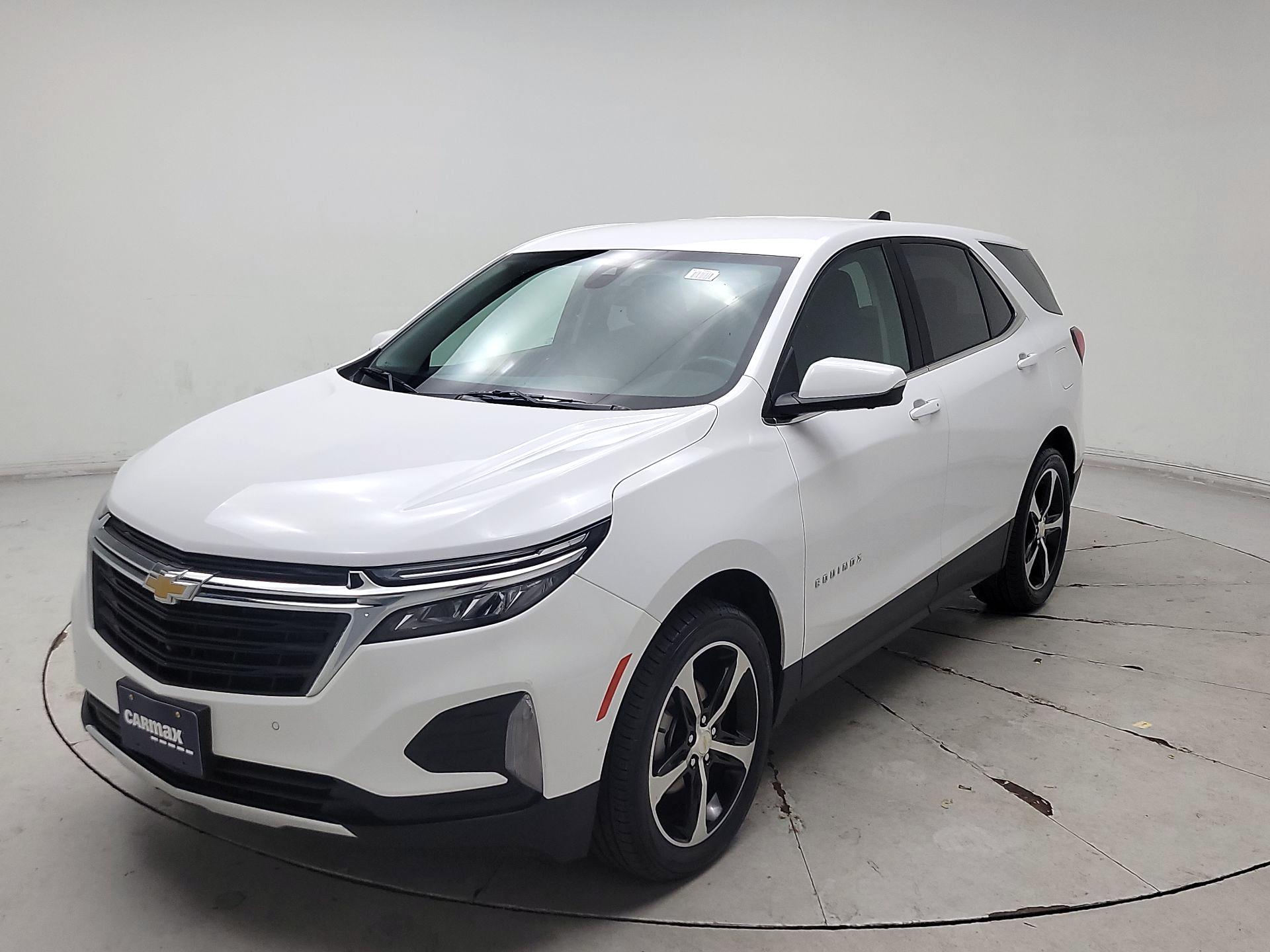 Thumbnail: 2022 Chevrolet Equinox - 3