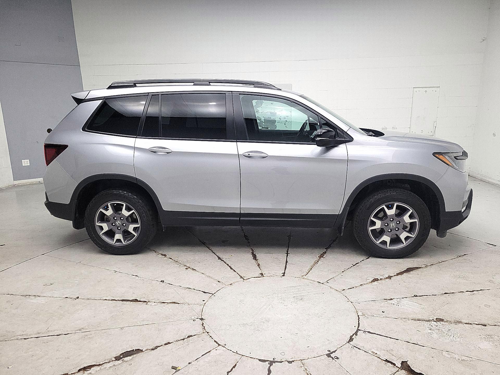 Thumbnail: 2022 Honda Passport - 4