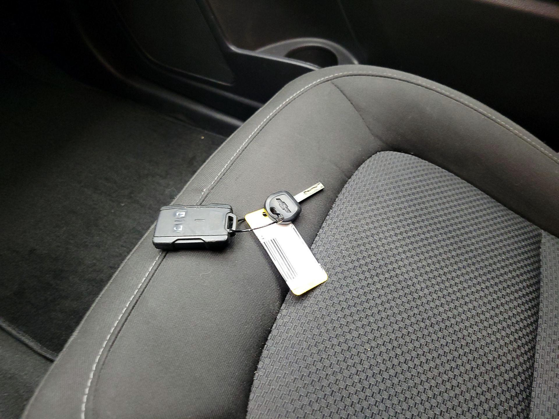 Thumbnail: 2021 Chevrolet Colorado - 20