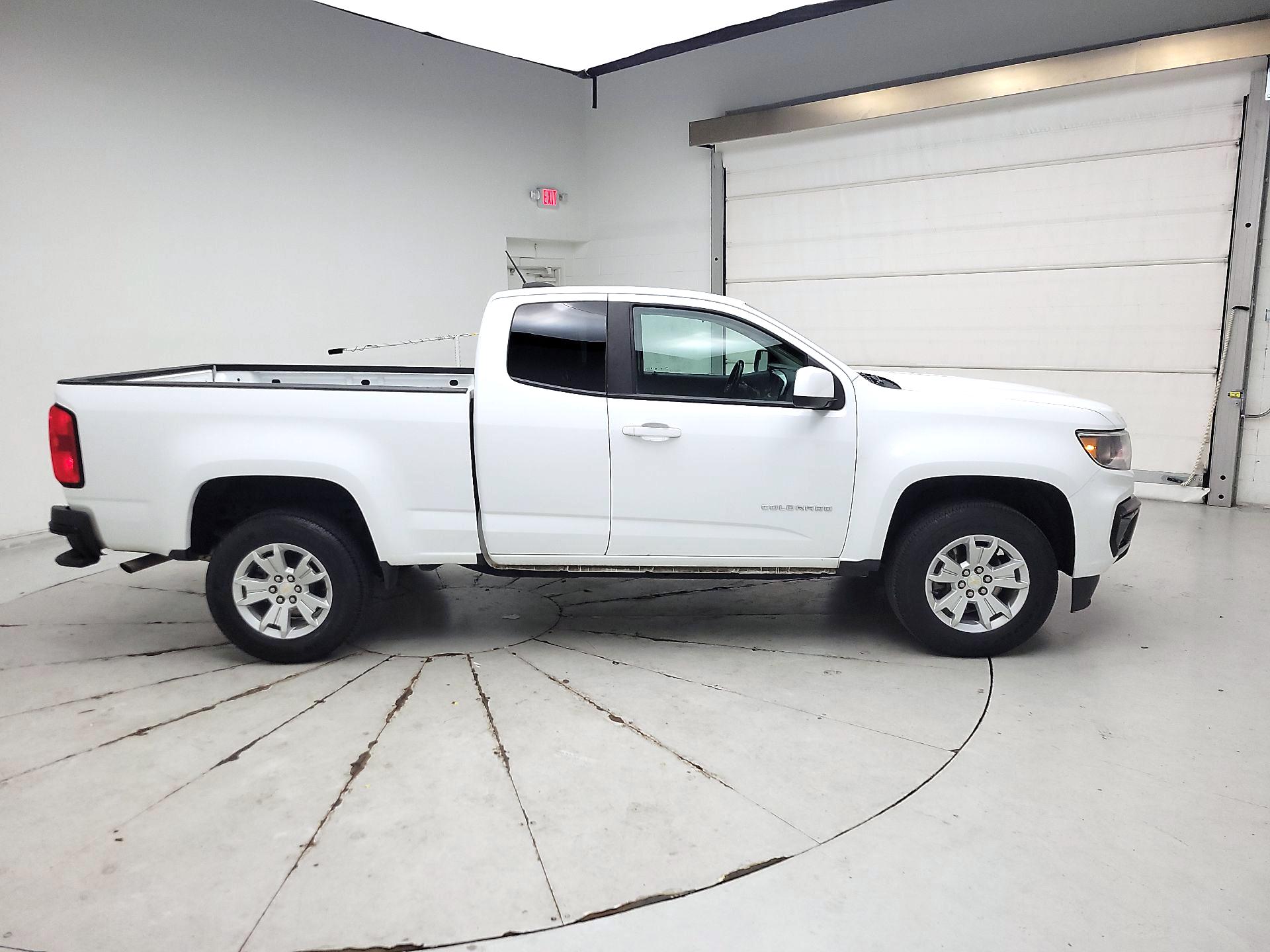 Thumbnail: 2021 Chevrolet Colorado - 4